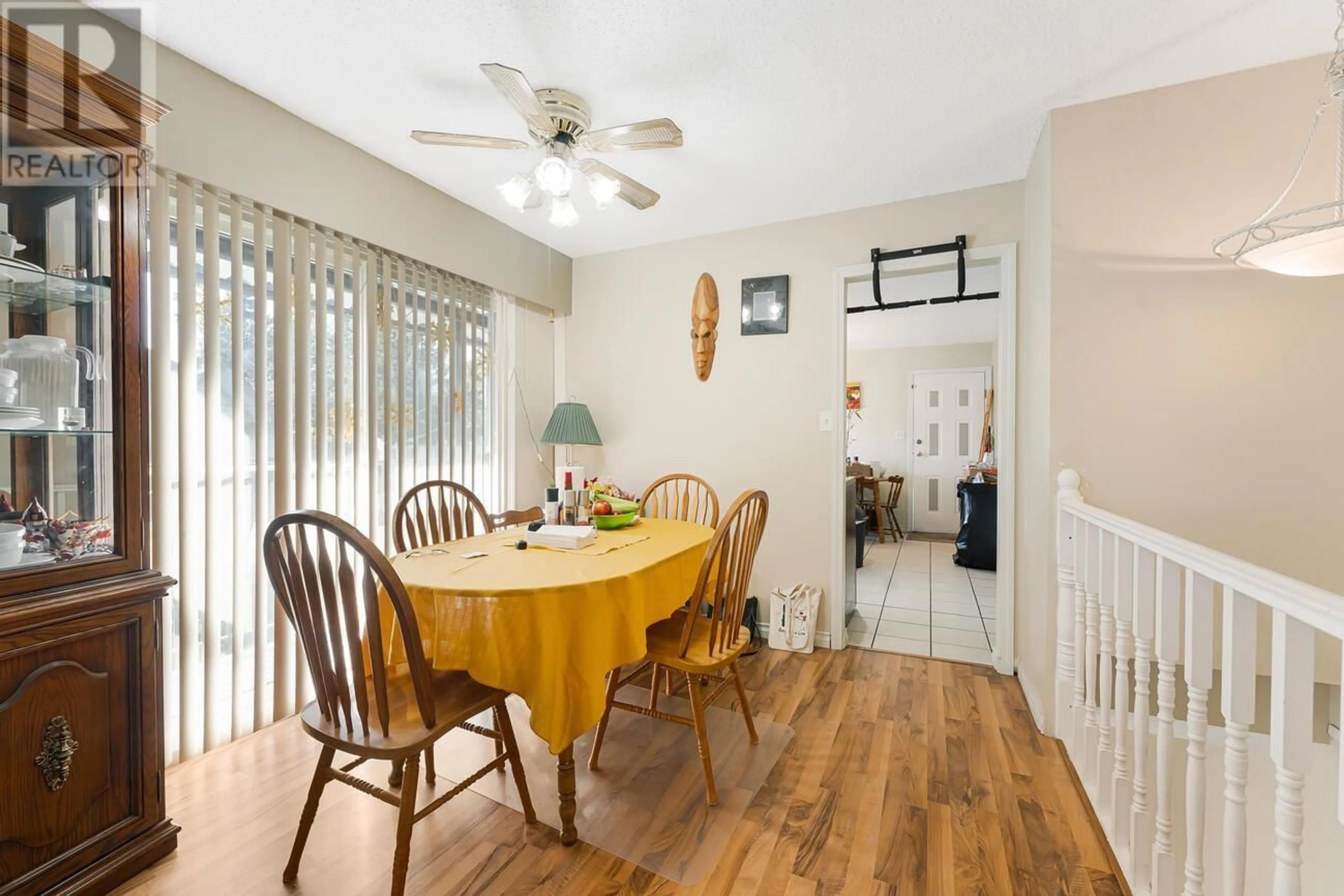 Dining room, wood floors, cottage for 2119 SALISBURY AVENUE, Port Coquitlam British Columbia V3B5L5