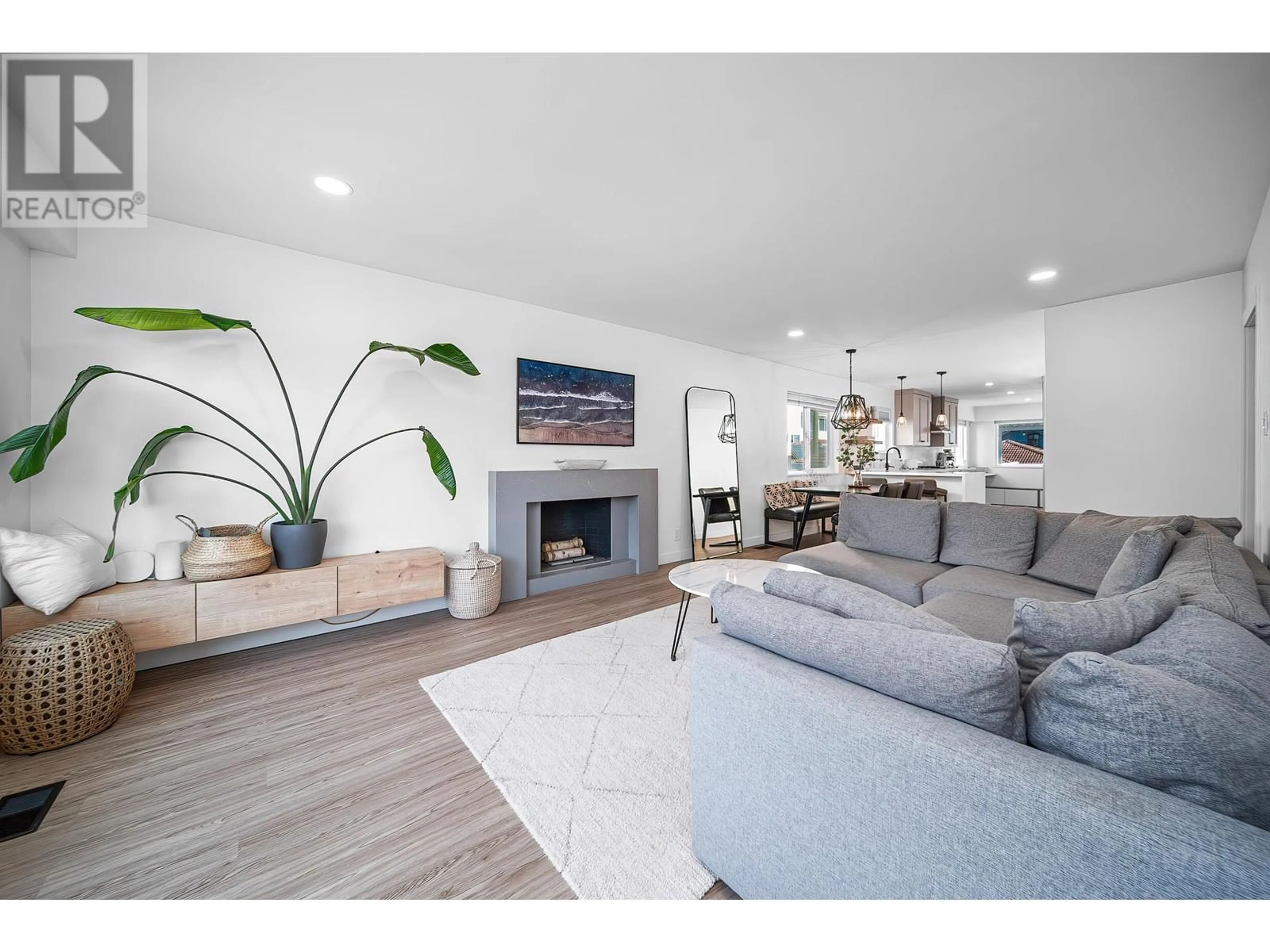 Living room, wood floors for 7176 DUFF STREET, Vancouver British Columbia V5P4B3