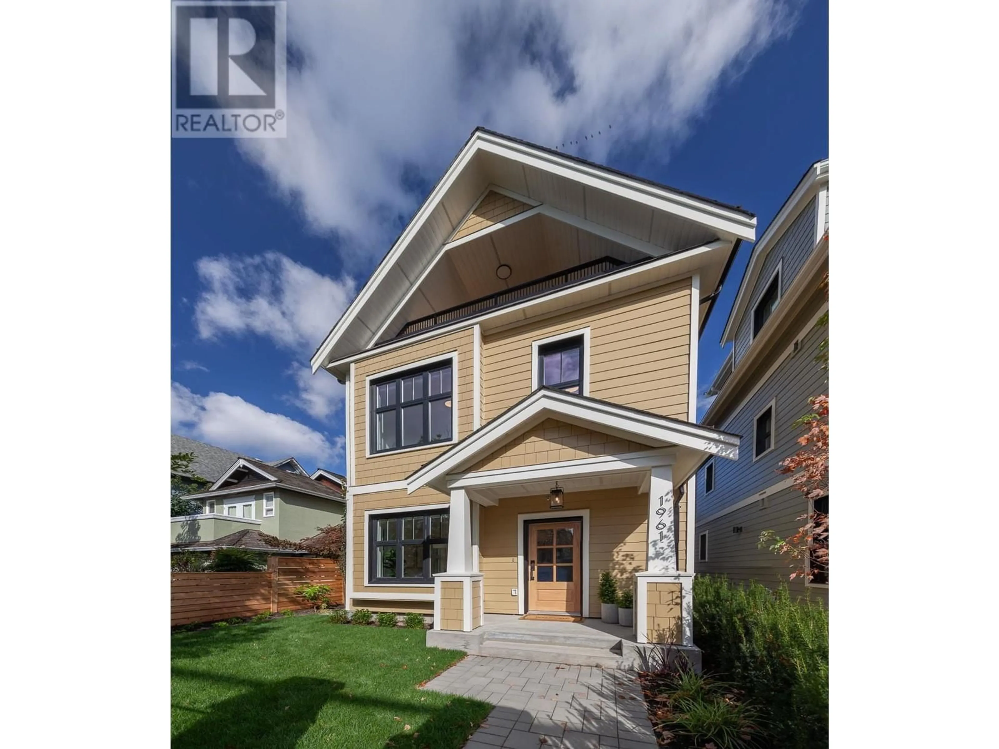 Frontside or backside of a home, the street view for 1961 NAPIER STREET, Vancouver British Columbia V5L2N6