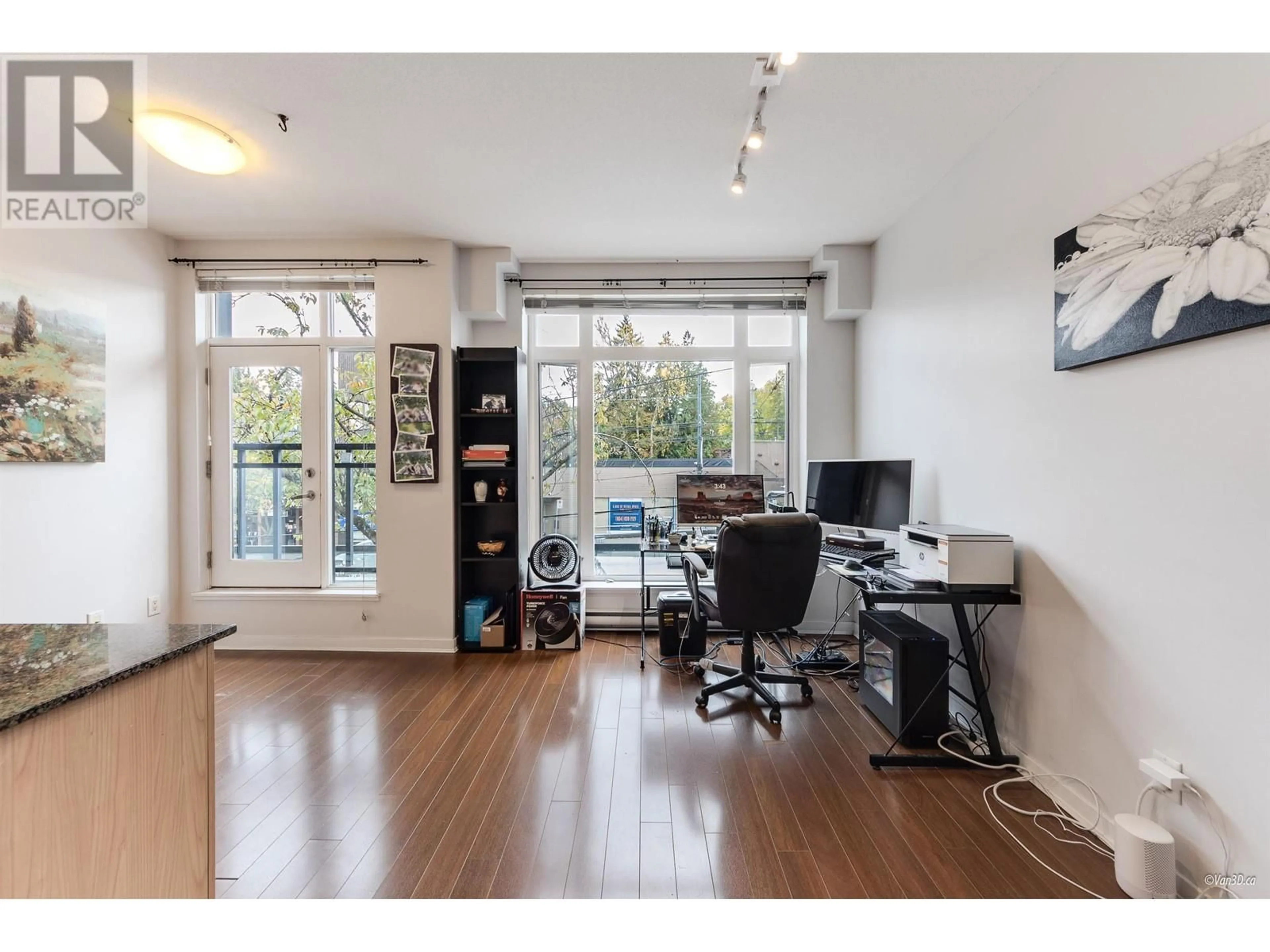 Other indoor space, wood floors for 202 4479 W 10TH AVENUE, Vancouver British Columbia V6R2H8