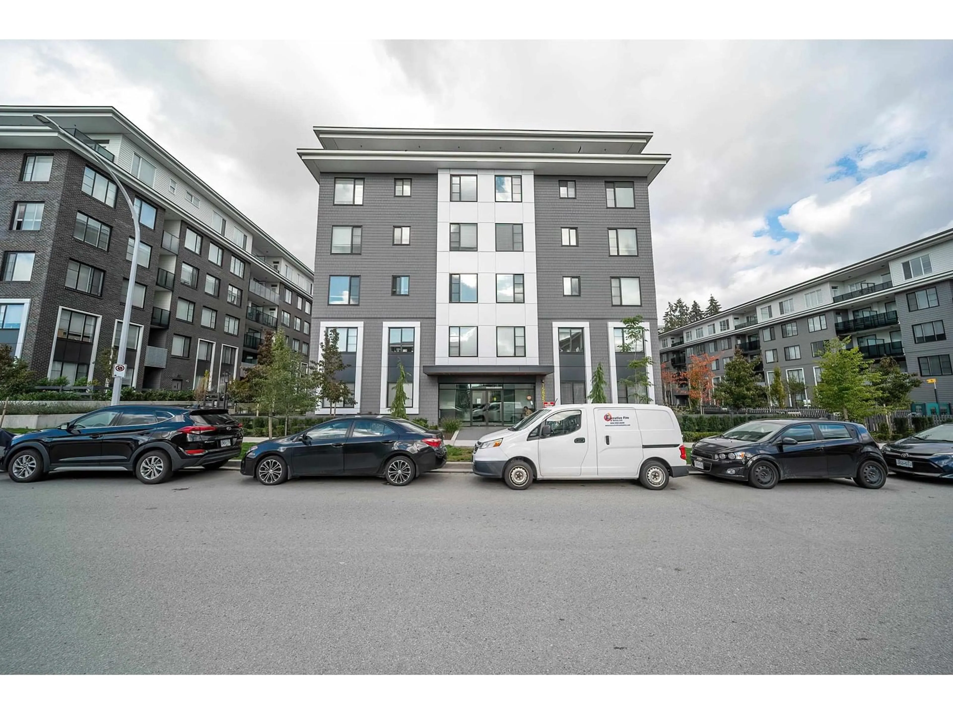 A pic from exterior of the house or condo, the front or back of building for 313 15825 85 AVENUE, Surrey British Columbia V4N6W9