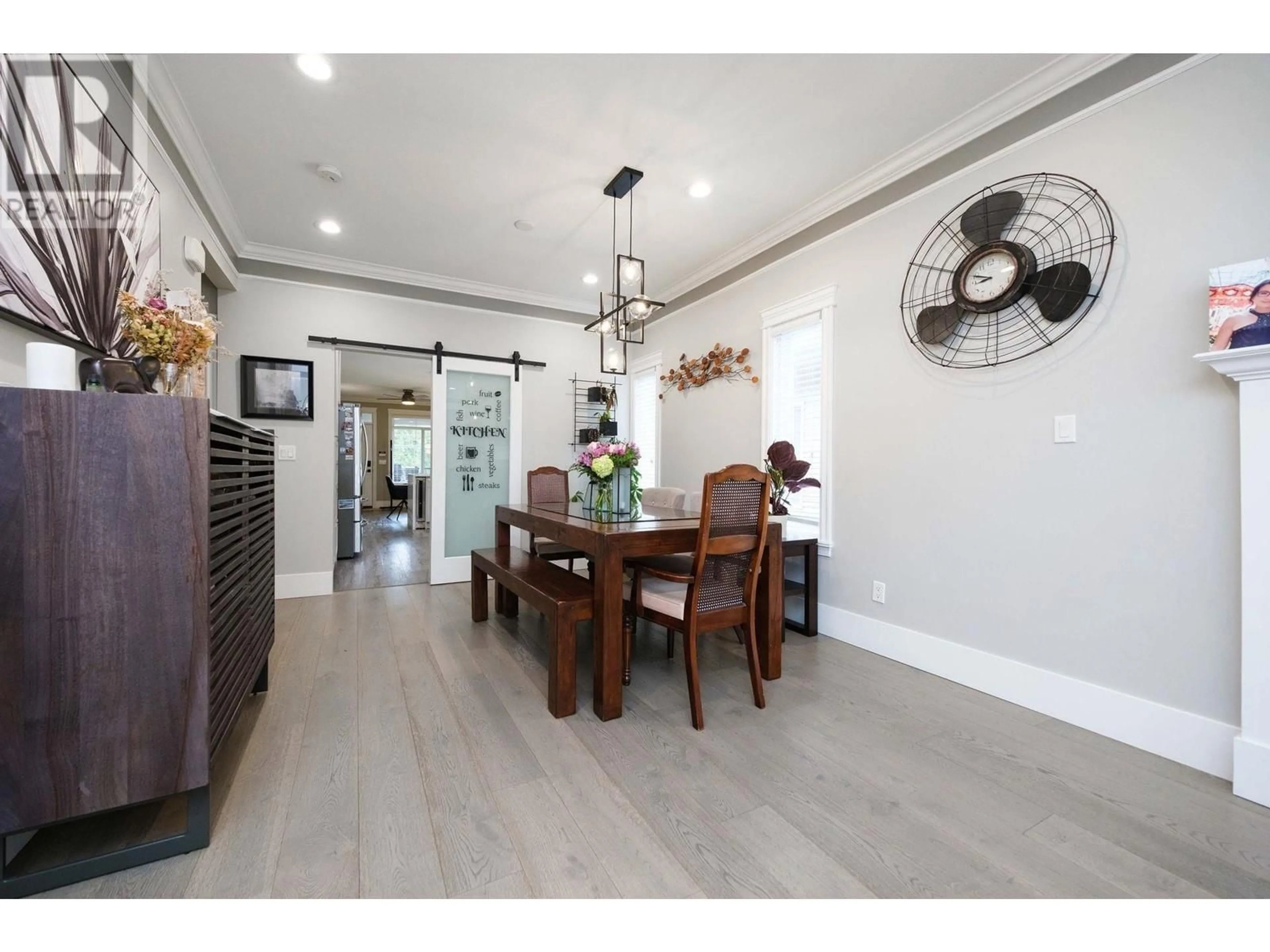 Dining room, wood floors for 10122 WILLIAMS ROAD, Richmond British Columbia V7A1H4