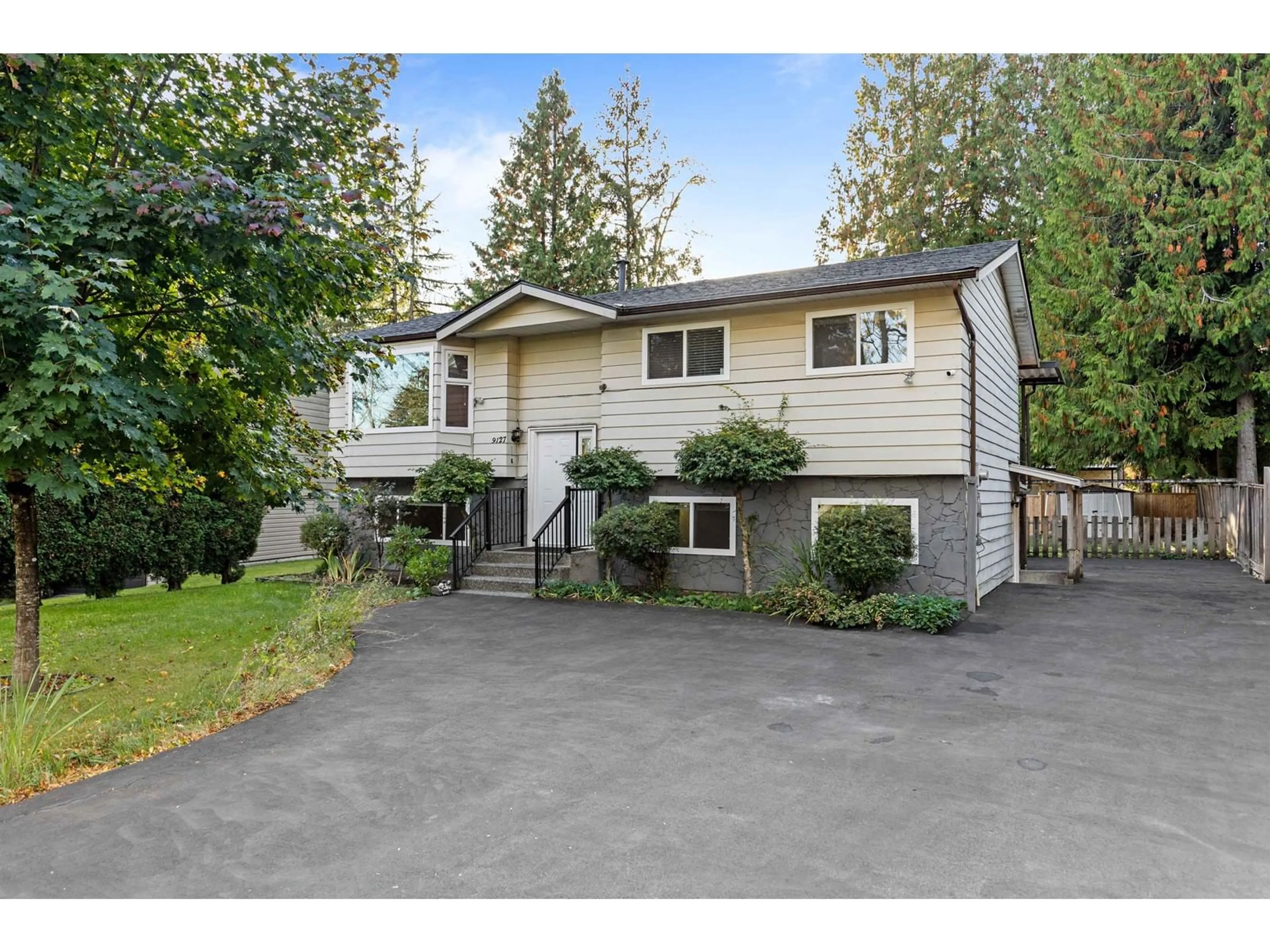 Frontside or backside of a home, cottage for 9127 146A STREET, Surrey British Columbia V3R6Z6