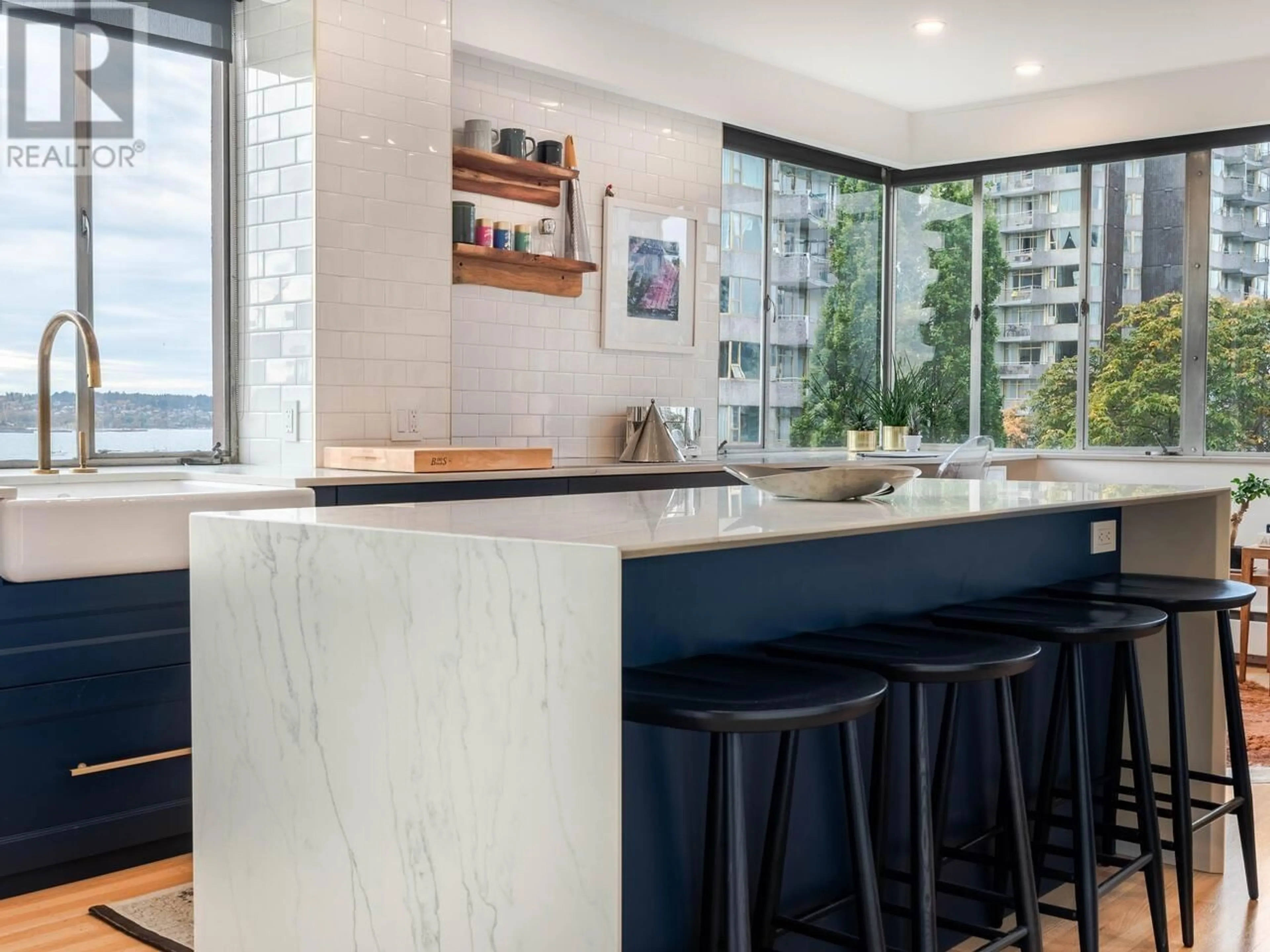 Contemporary kitchen, ceramic floors for 604 1315 CARDERO STREET, Vancouver British Columbia V6G2J2