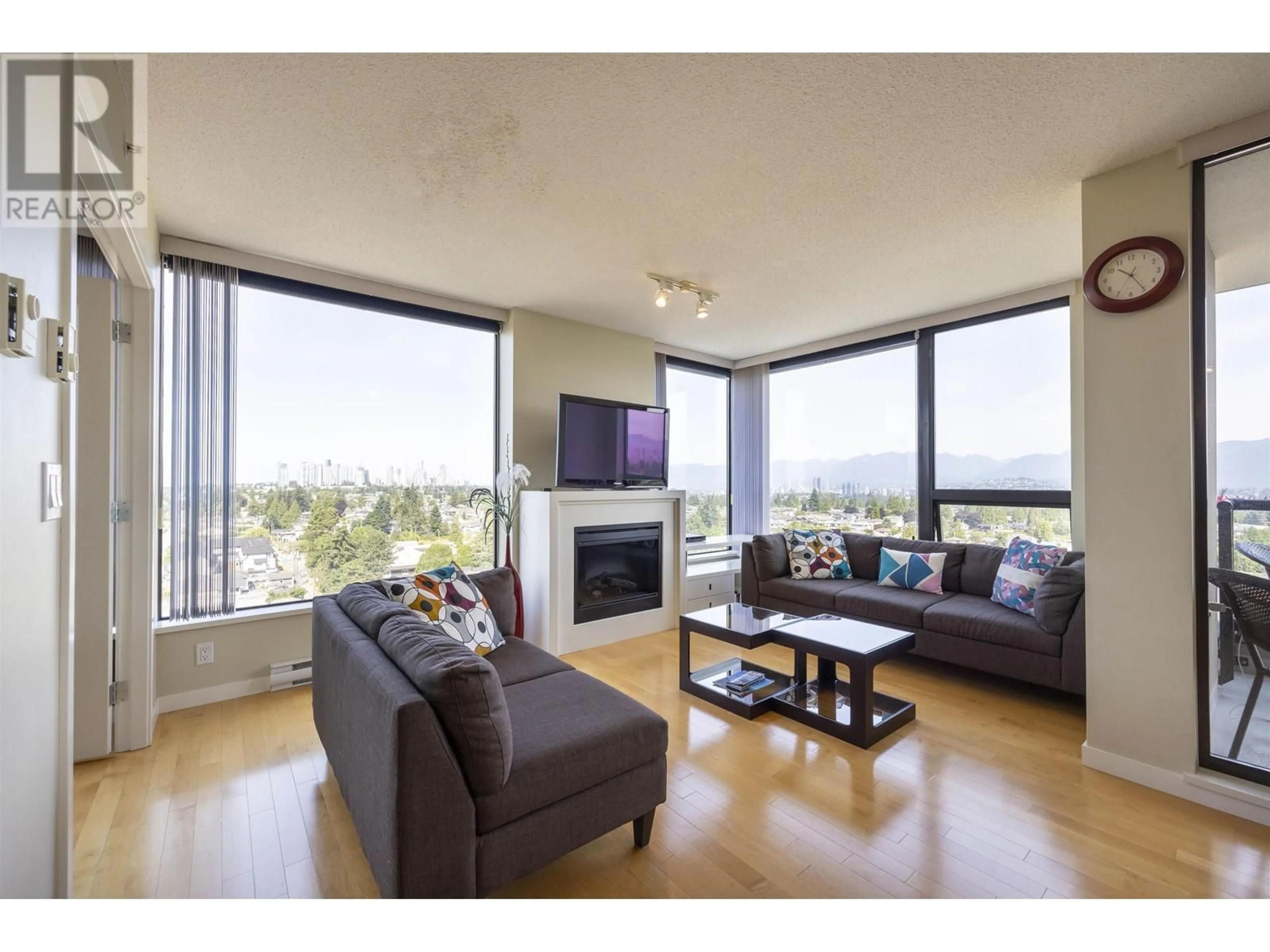 Living room, wood floors for 1503 7108 COLLIER STREET, Burnaby British Columbia V5E0A1