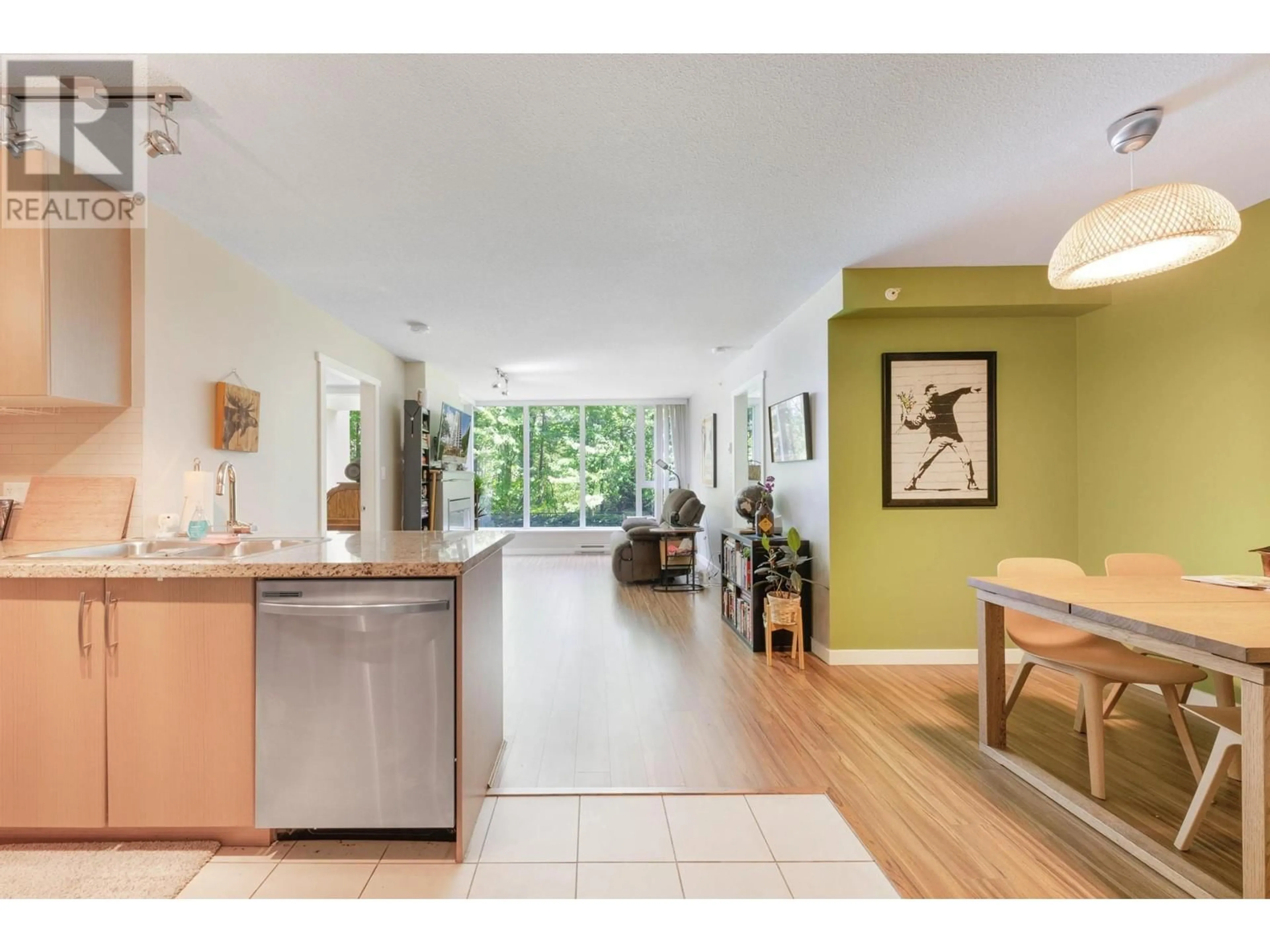 Open concept kitchen for 309 660 NOOTKA WAY POINT, Port Moody British Columbia V3H0B7