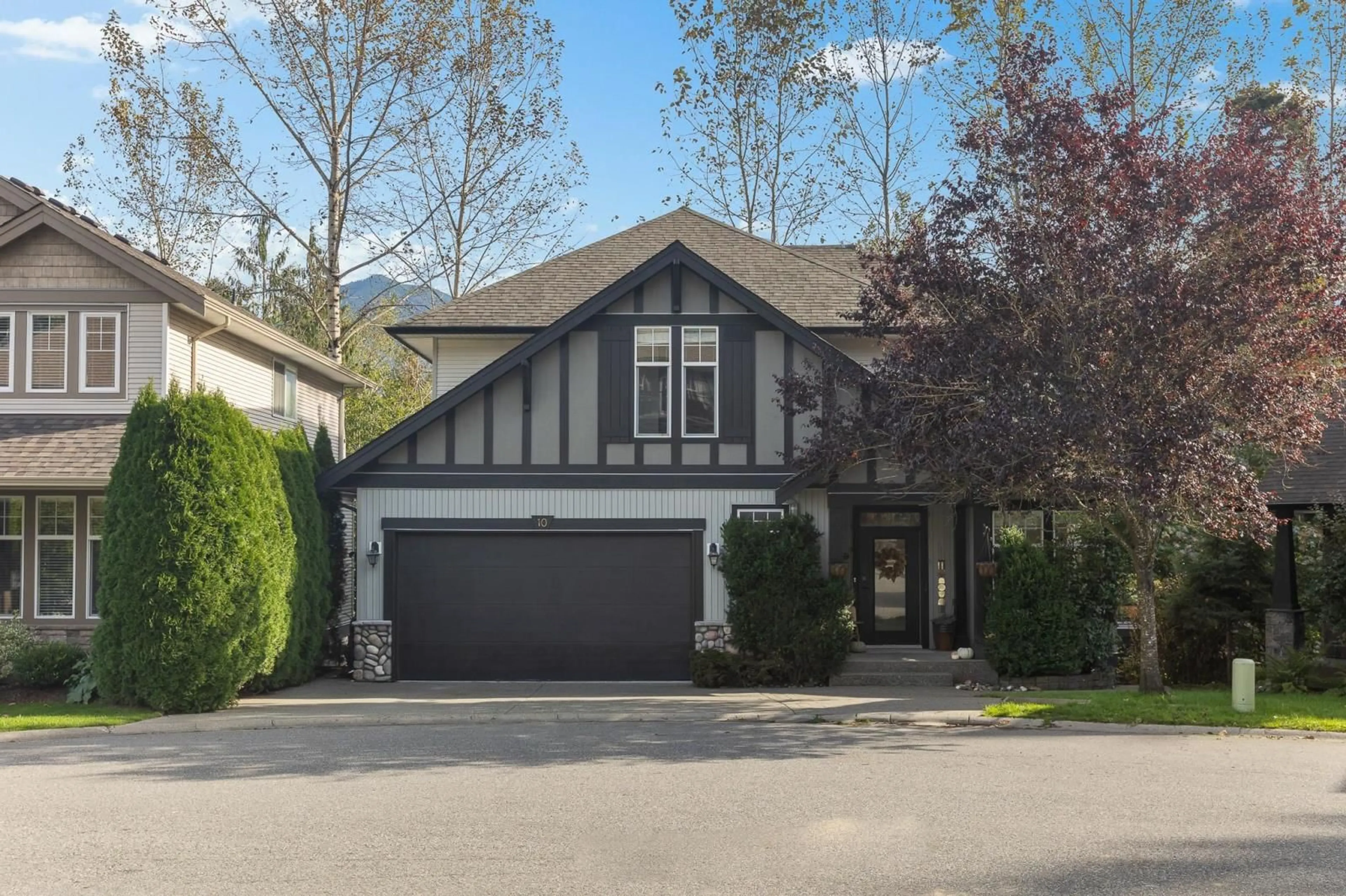 Frontside or backside of a home, cottage for 10 45957 SHERWOOD DRIVE, Chilliwack British Columbia V2R5Y2