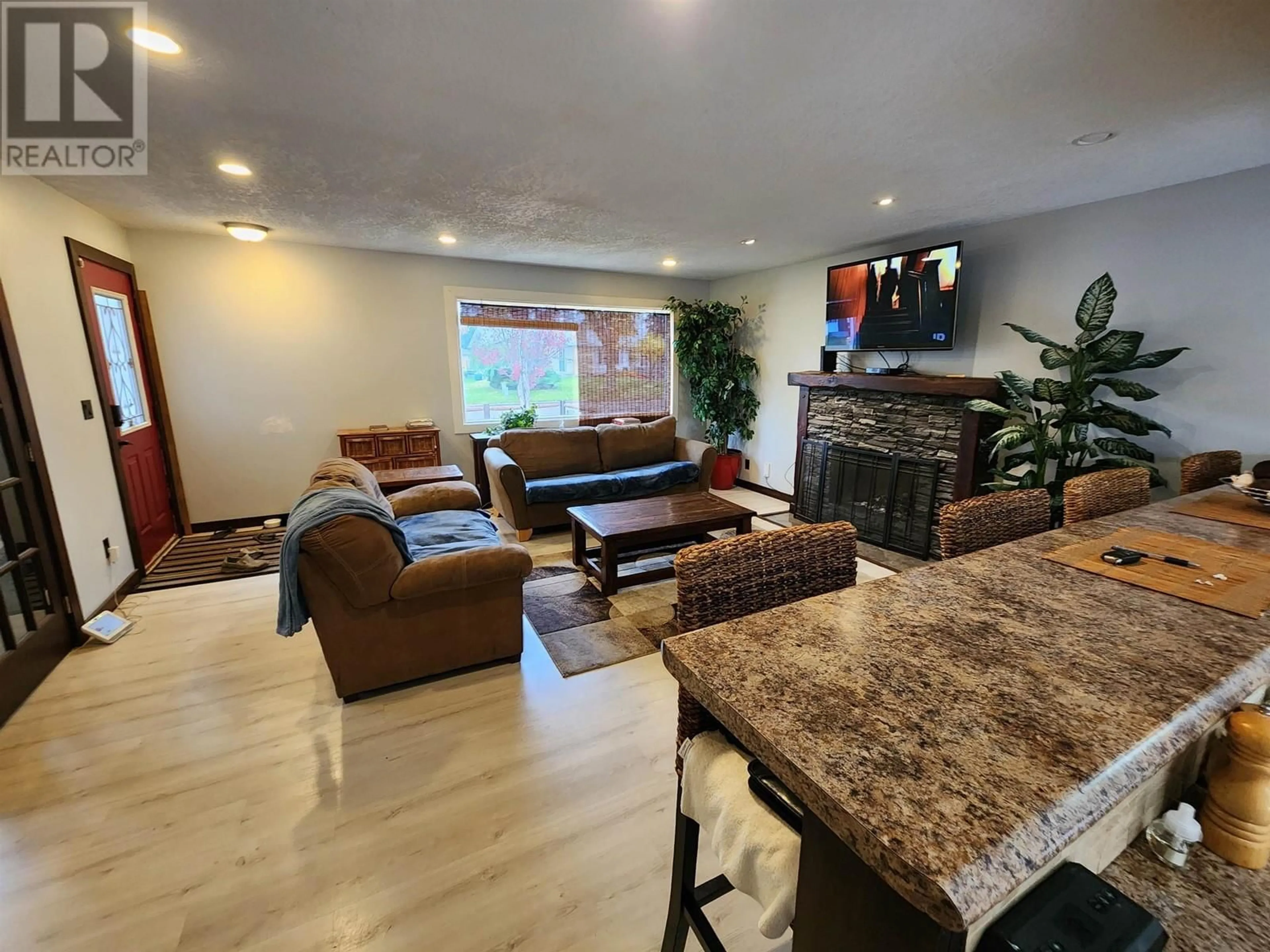 Living room, wood floors for 156 MCKENZIE AVENUE, Prince George British Columbia V2L4N4