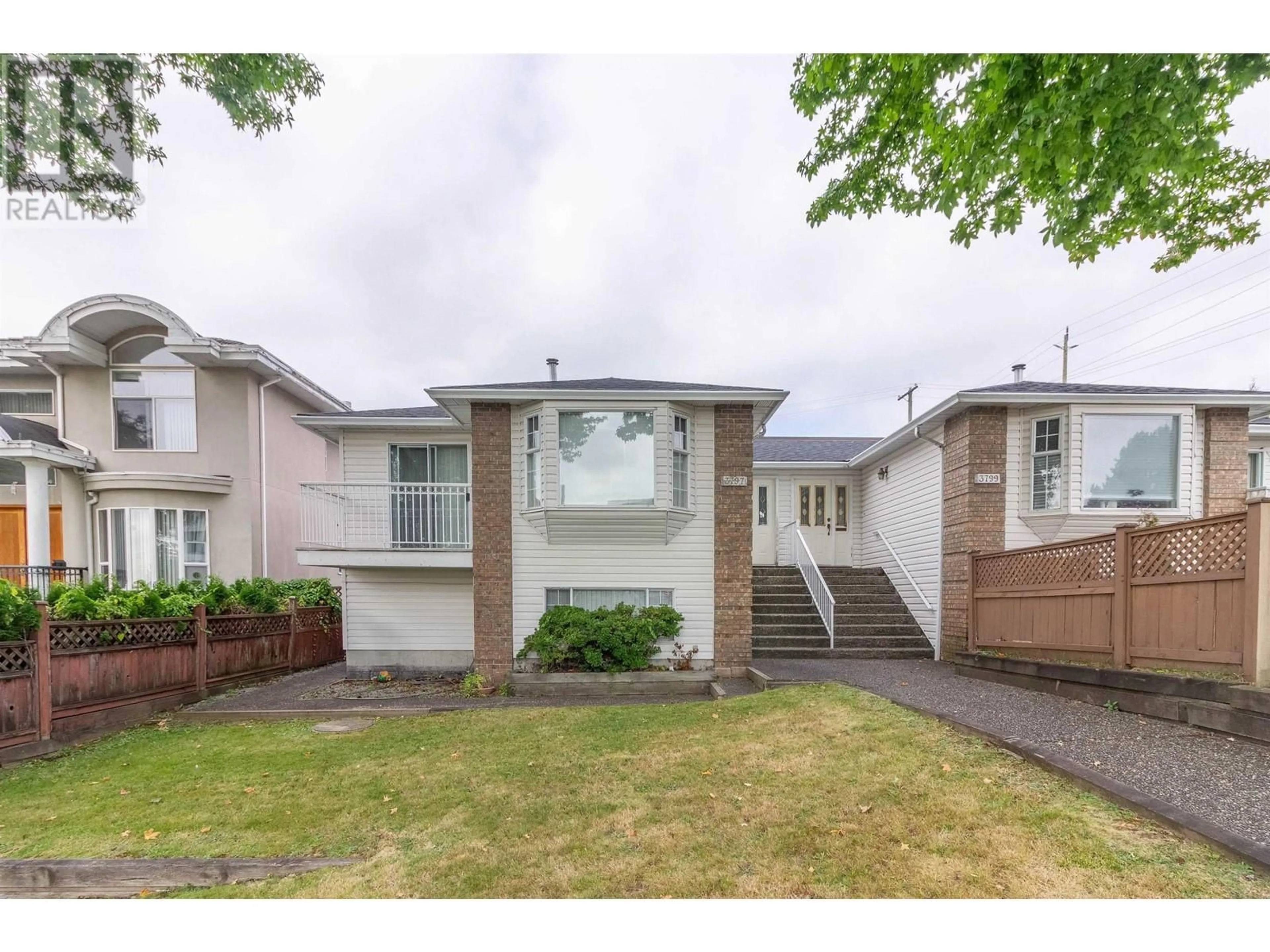 Frontside or backside of a home, cottage for 3797 PARKER STREET, Burnaby British Columbia V5C3B3