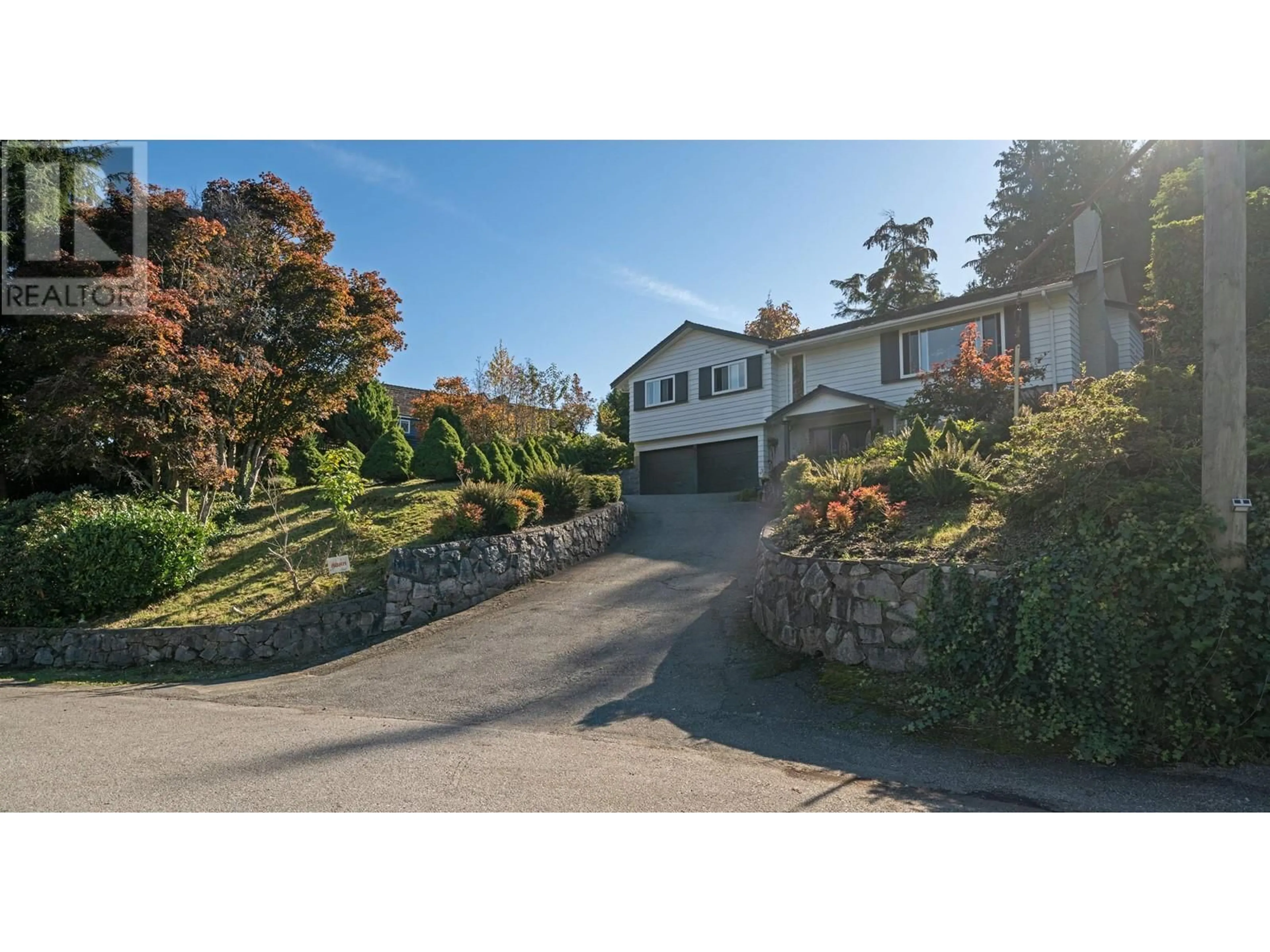 Frontside or backside of a home, cottage for 850 JEFFERSON AVENUE, West Vancouver British Columbia V7T2A4