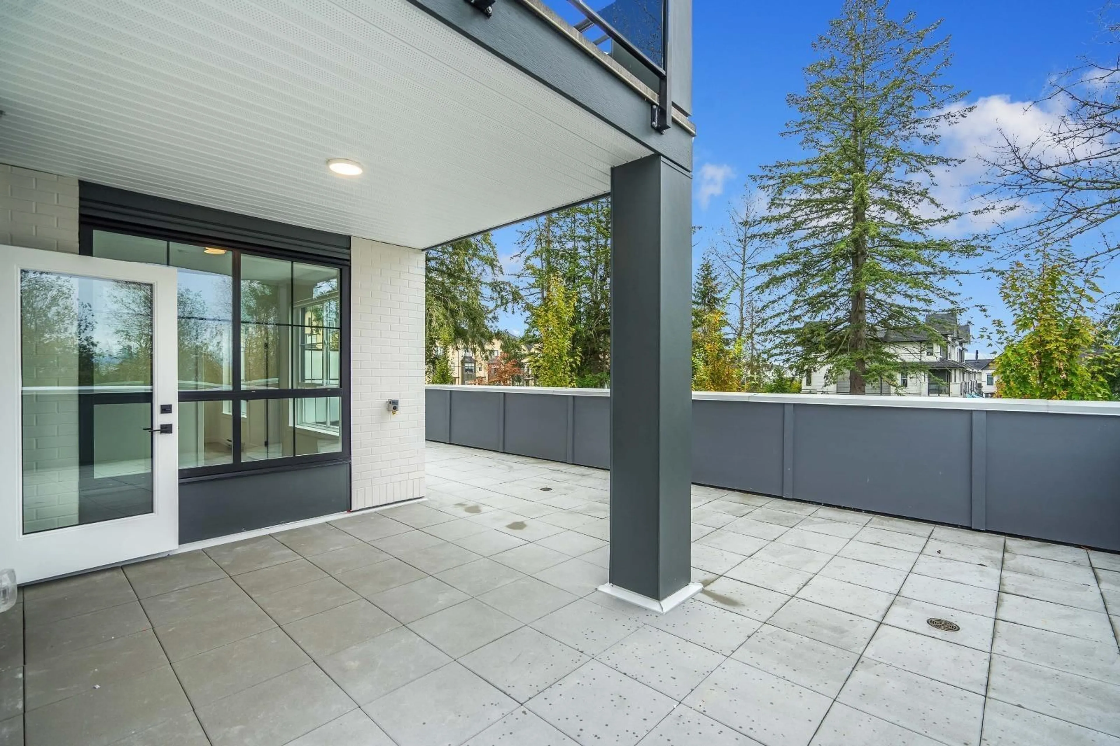 Patio, the front or back of building for 105 2425 166 STREET, Surrey British Columbia V3S0B8