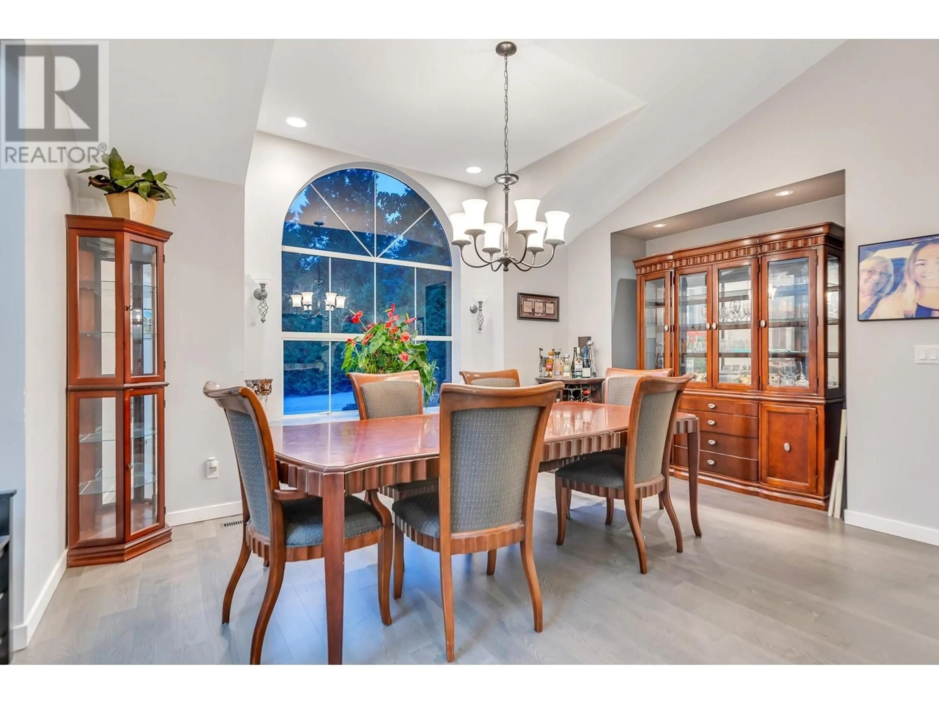 Dining room, wood floors for 100 LANSON CRESCENT, Anmore British Columbia V3H4X6