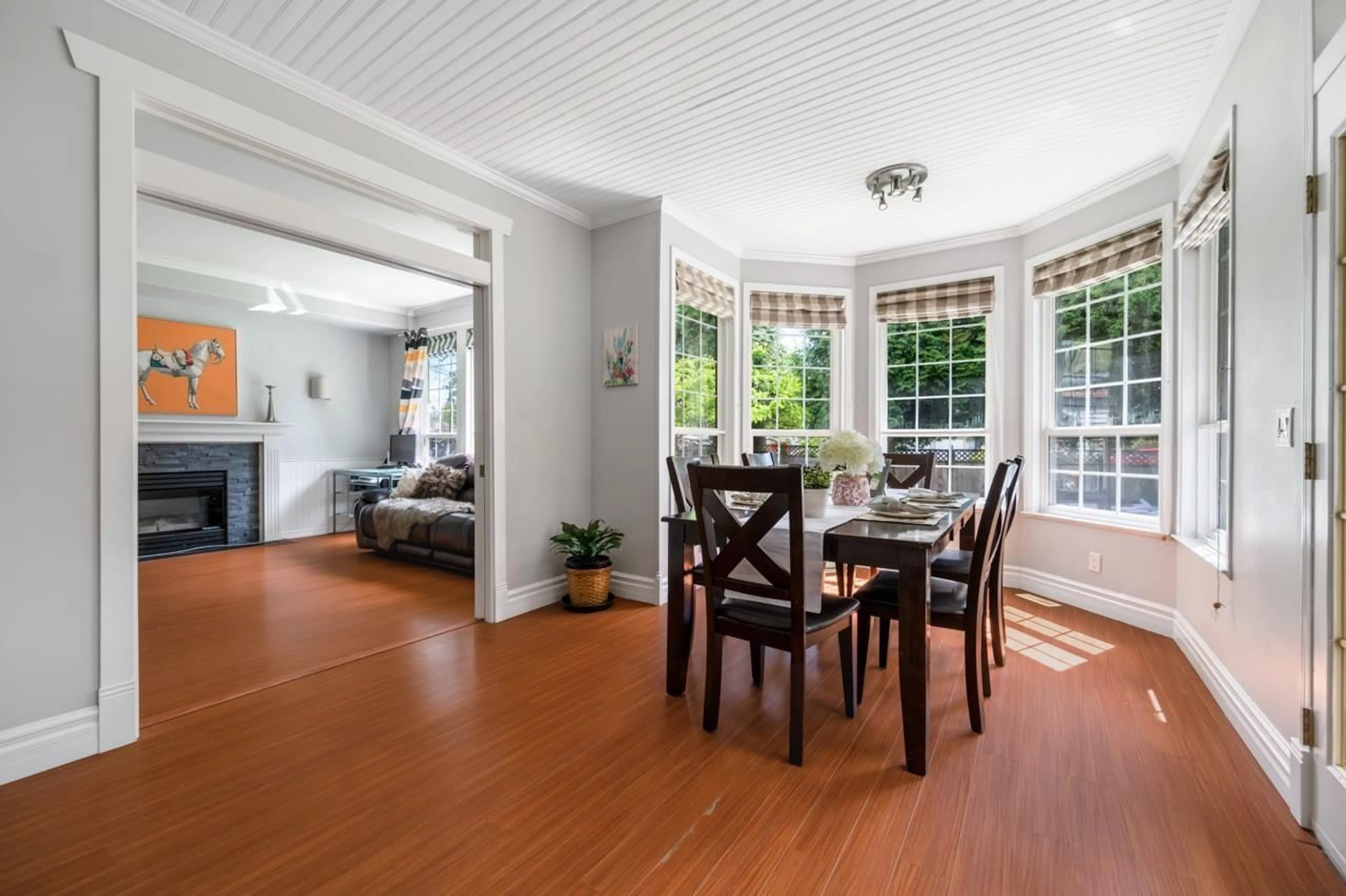 Dining room, wood floors, cottage for 15482 108A AVENUE, Surrey British Columbia V3R6J1