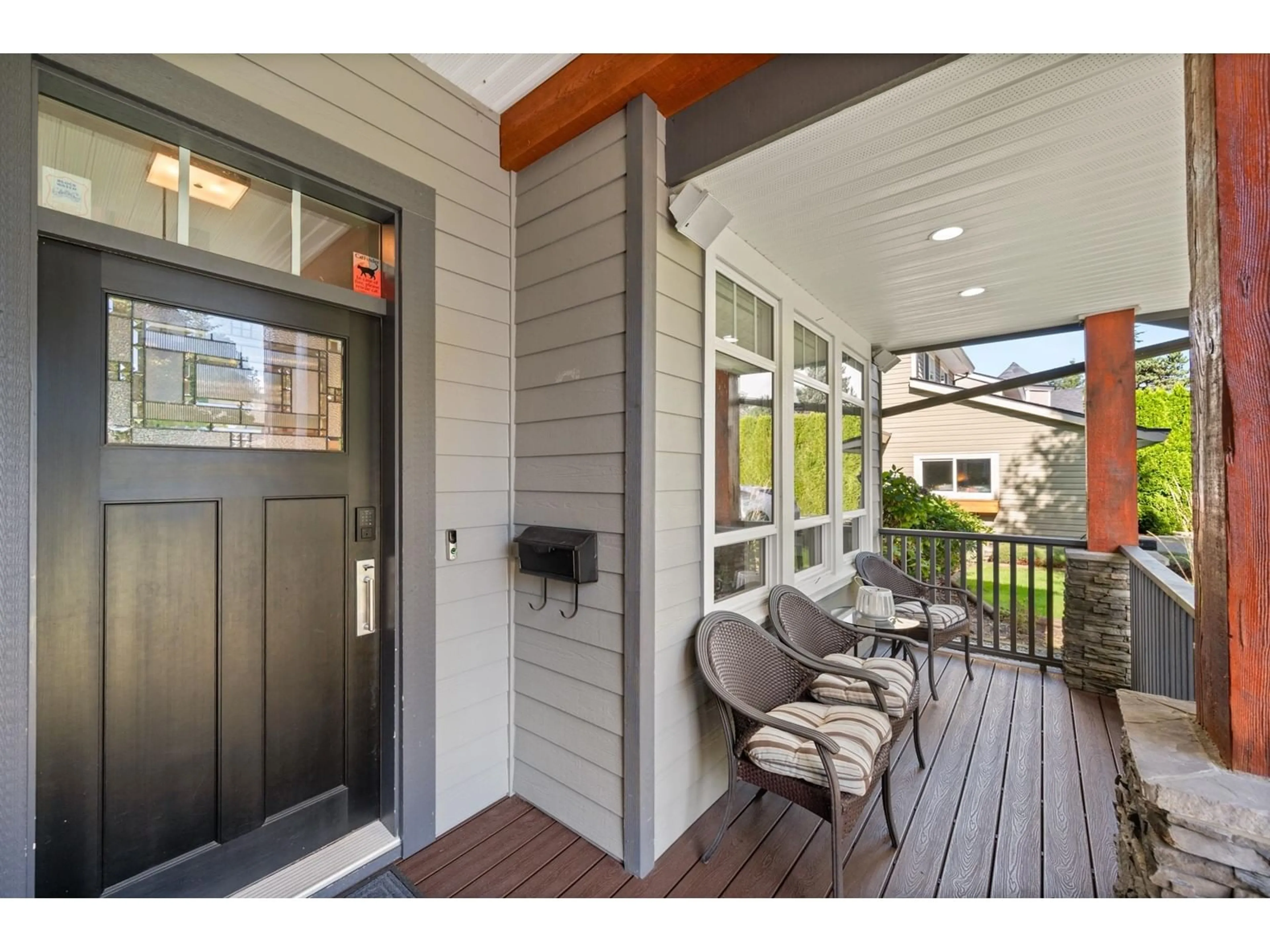 Indoor entryway, wood floors for 6309 ALDERWOOD LANE, Delta British Columbia V4E3E7