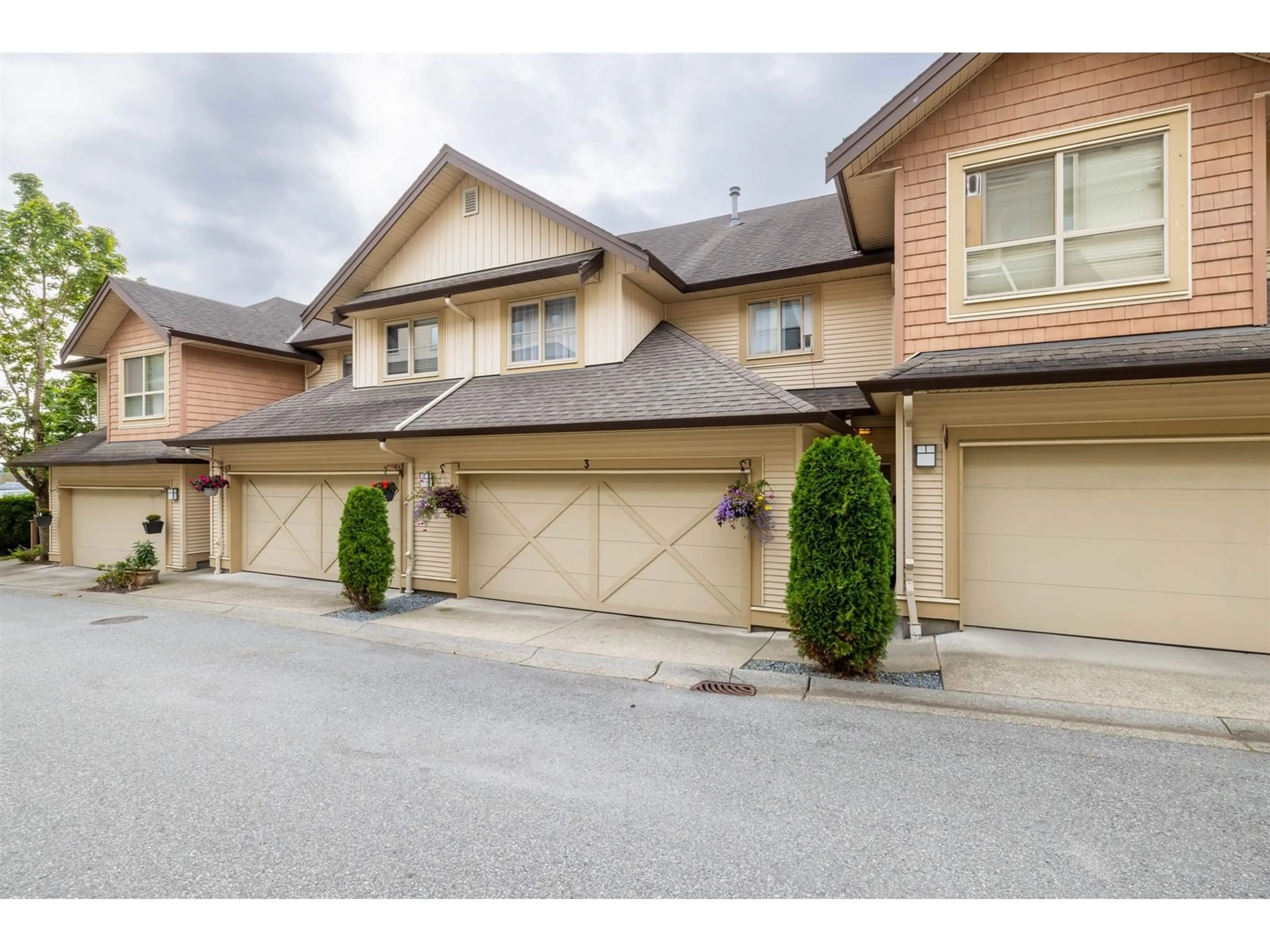 A pic from exterior of the house or condo, the street view for 3 20350 68 AVENUE, Langley British Columbia V2Y3A5