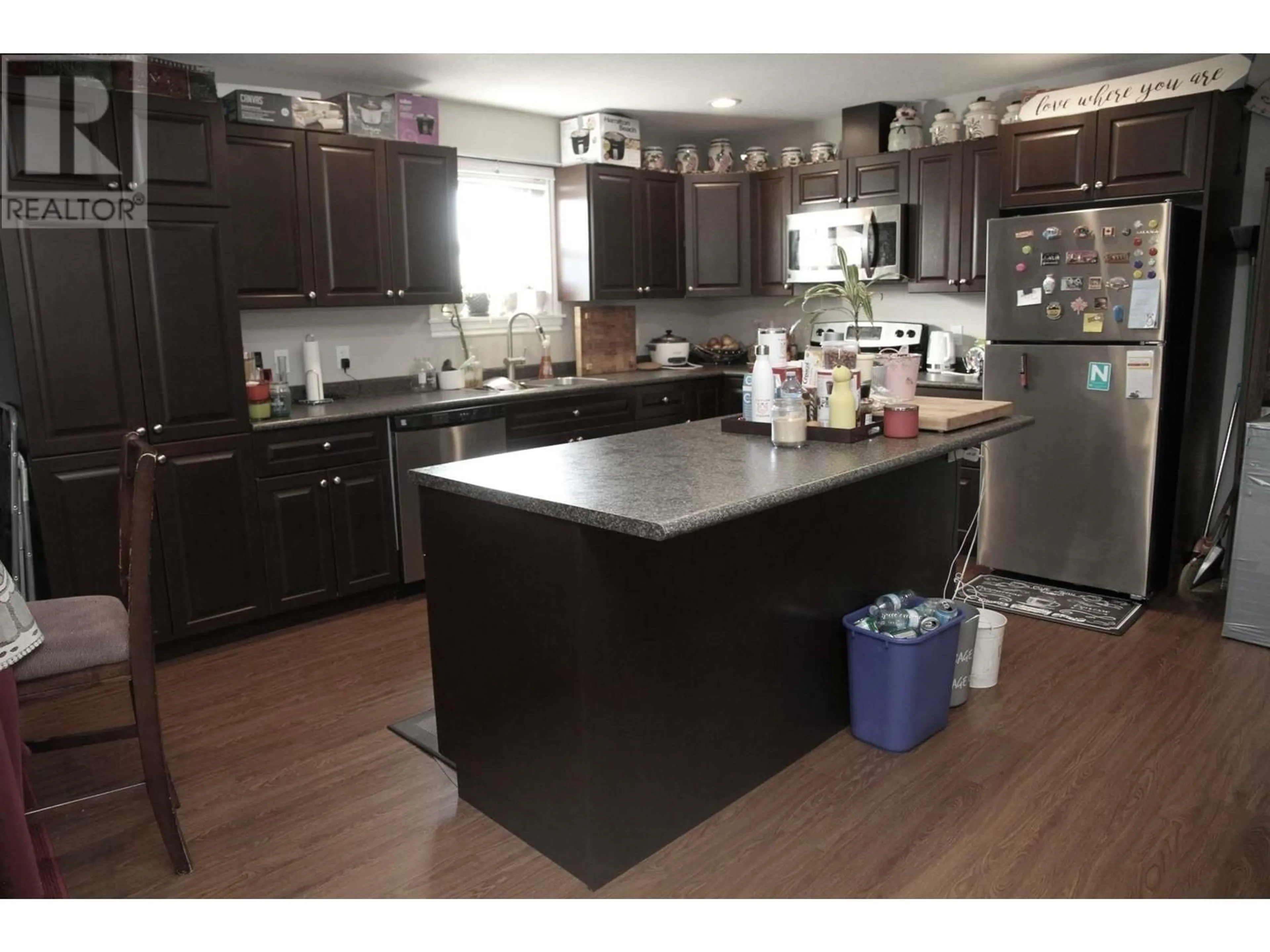 Open concept kitchen for 9648 N SPRUCE STREET, Taylor British Columbia V0C2K0