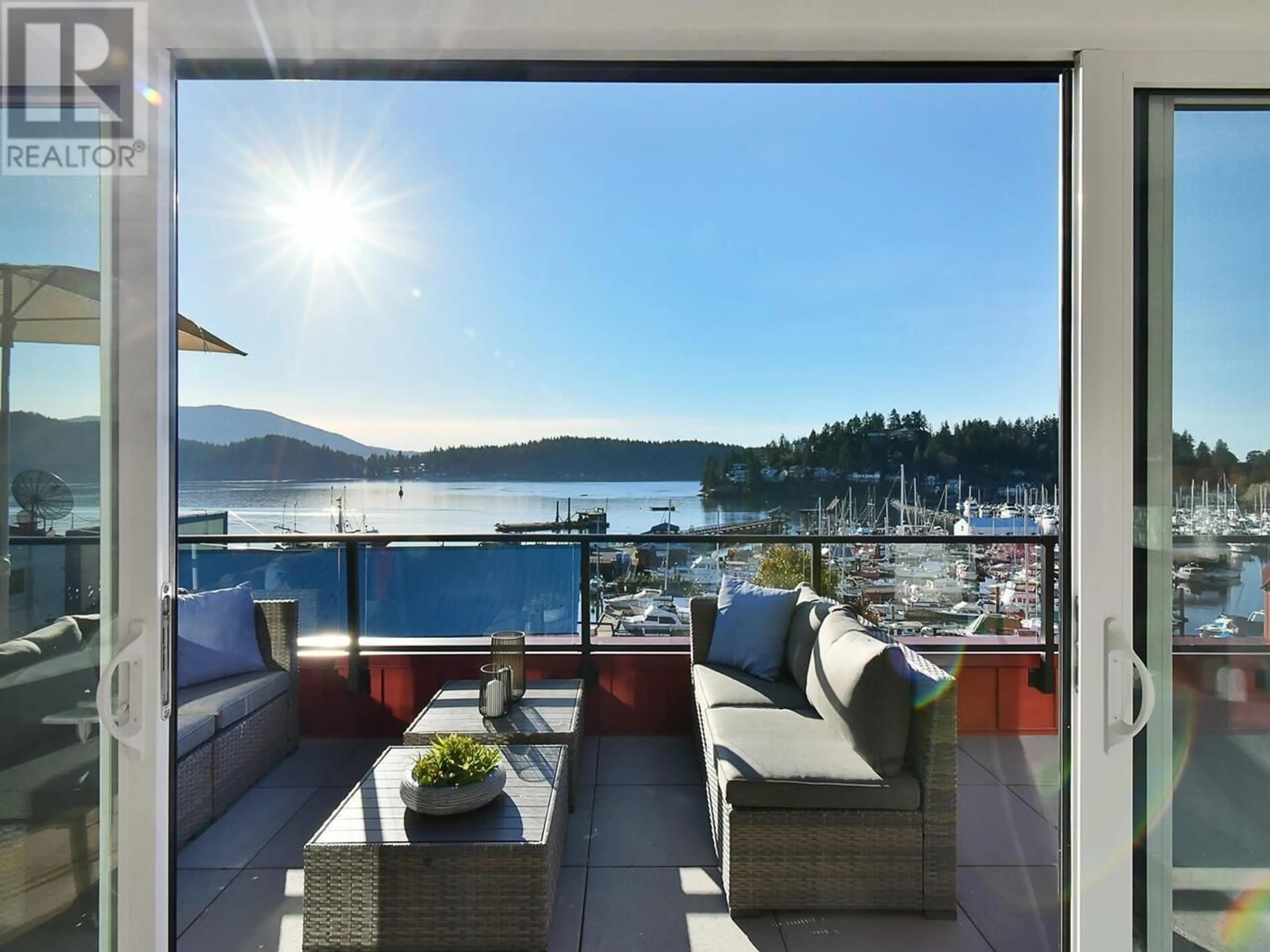 Balcony in the apartment, water/lake/river/ocean view for 101 - 263 GOWER POINT ROAD, Gibsons British Columbia V0N1V0