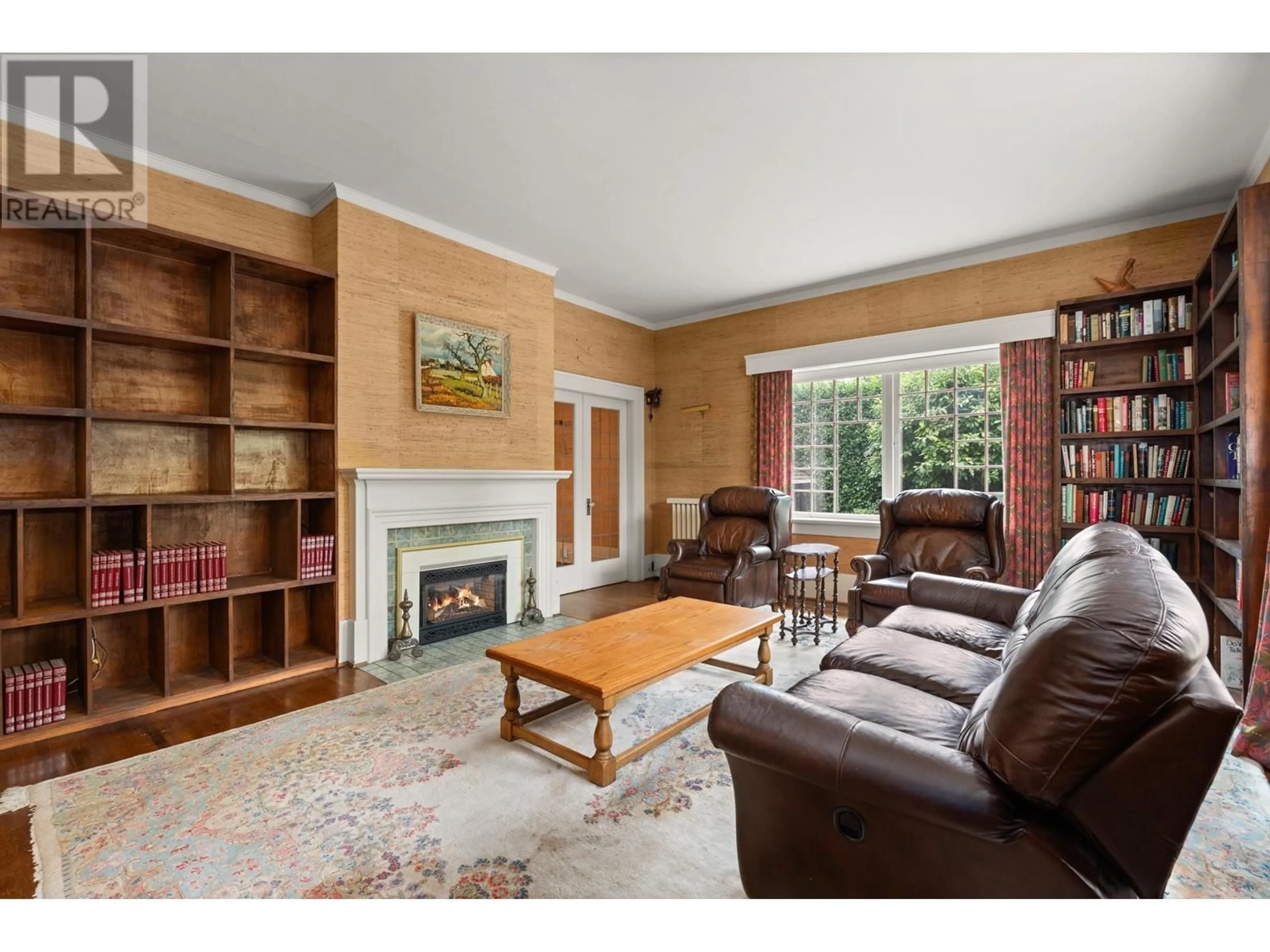 Living room, wood floors for 1837 MATTHEWS AVENUE, Vancouver British Columbia V6J2T4