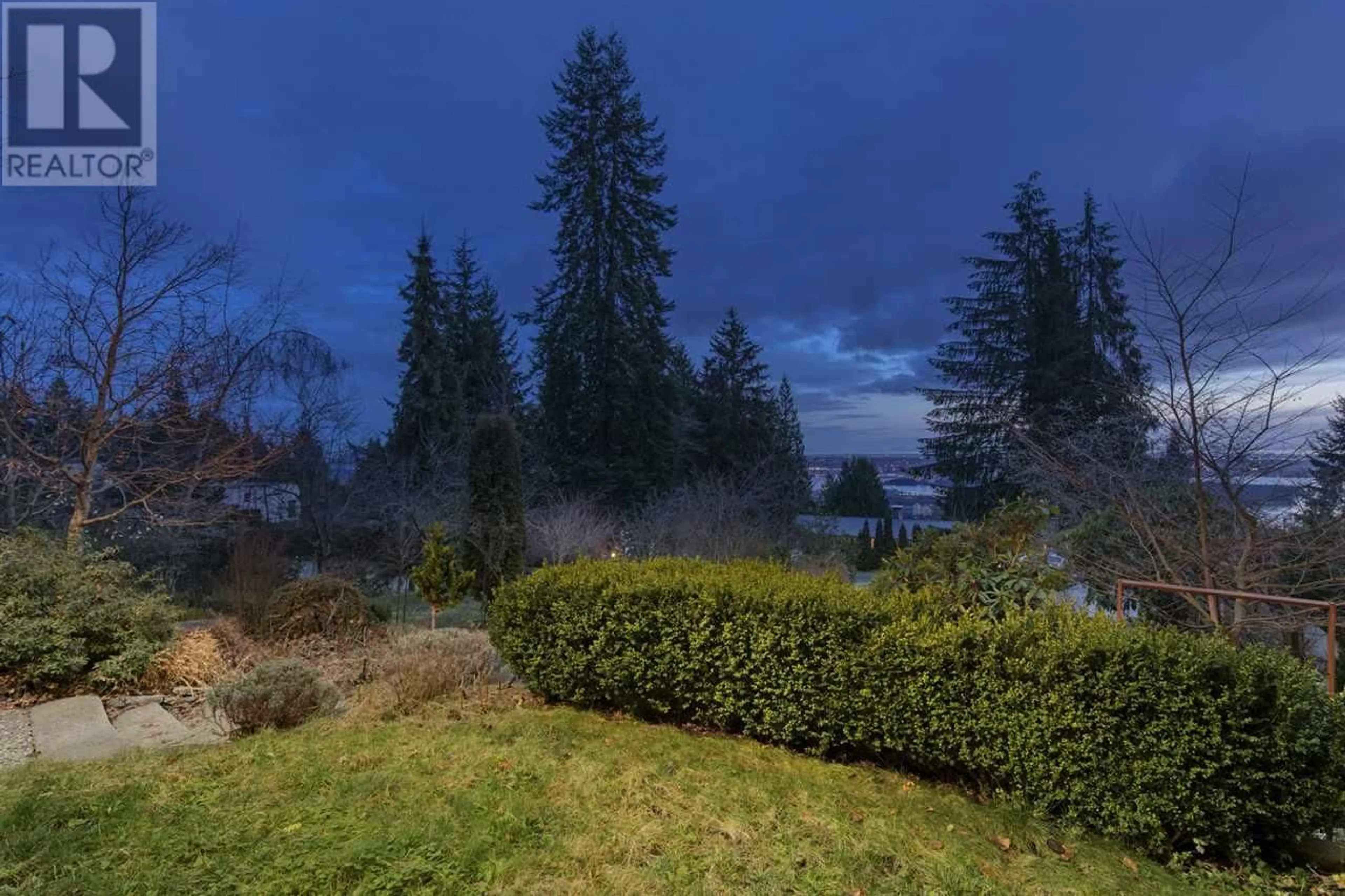 A pic from exterior of the house or condo, the fenced backyard for 1145 MILLSTREAM ROAD, West Vancouver British Columbia V7S2C8