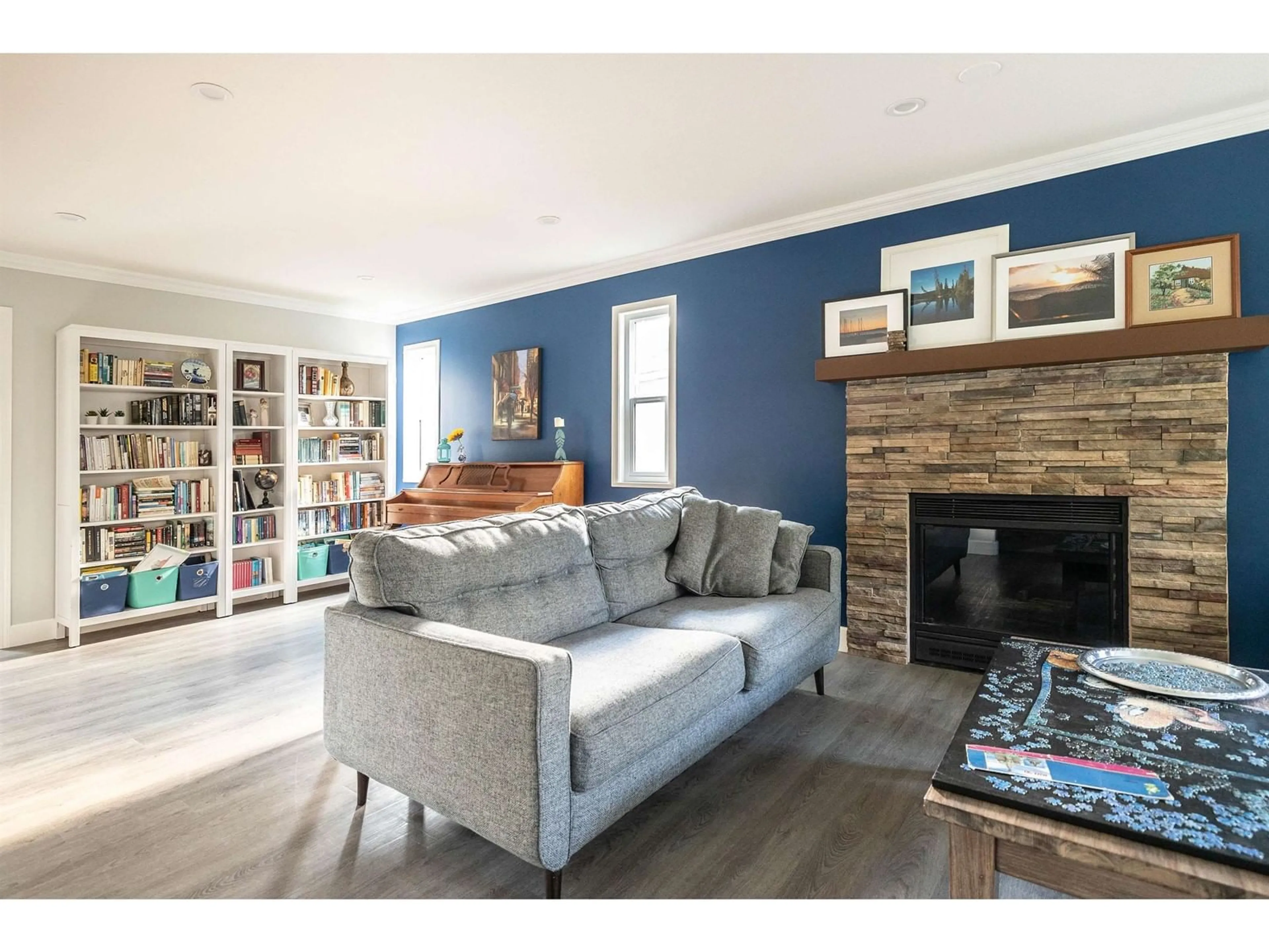 Living room, wood floors for 4746 215B STREET, Langley British Columbia V3A9E8