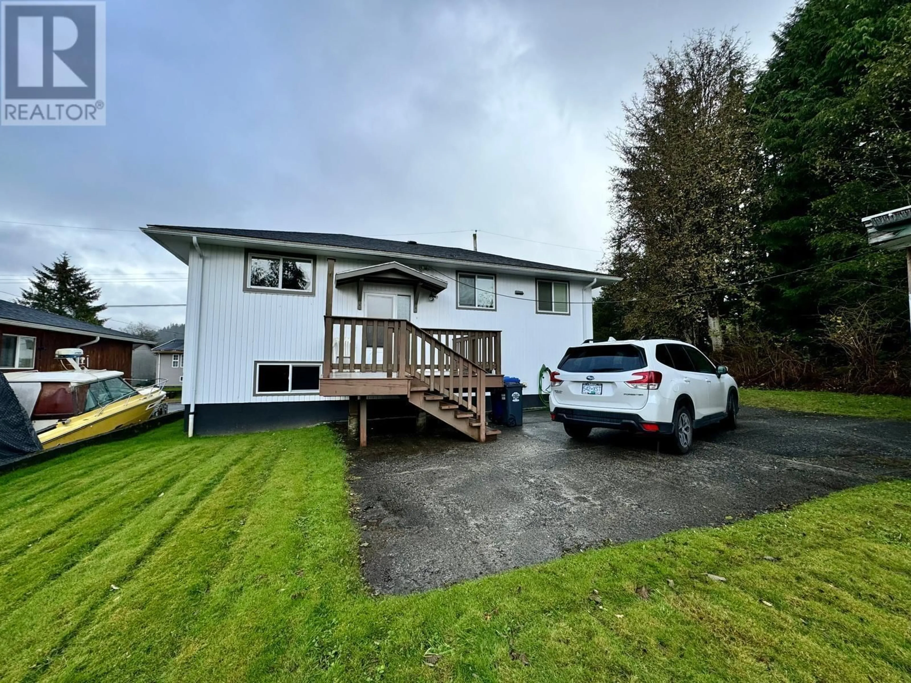 A pic from outside/outdoor area/front of a property/back of a property/a pic from drone, unknown for 1523 INDIA AVENUE, Prince Rupert British Columbia V8J2Y1