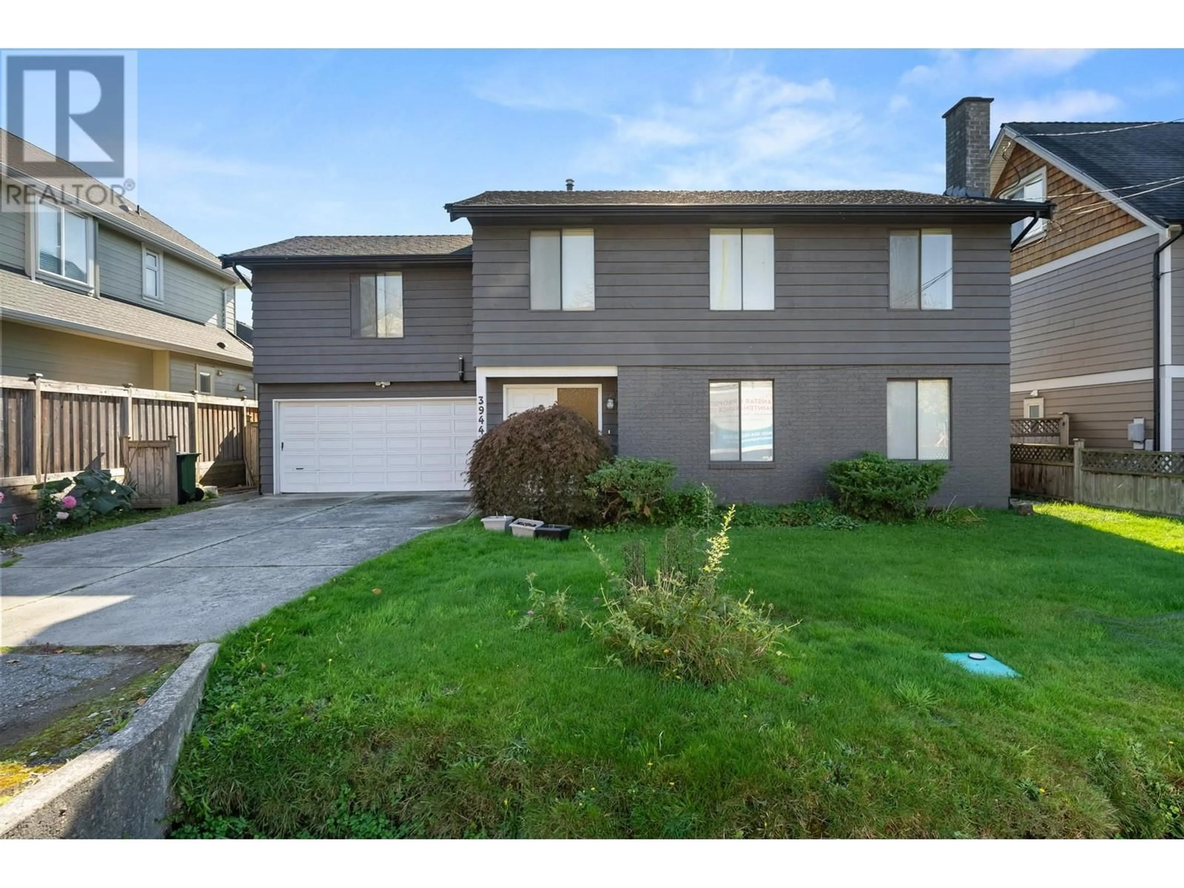 Frontside or backside of a home, the street view for 3944 REGENT STREET, Richmond British Columbia V7E2N7