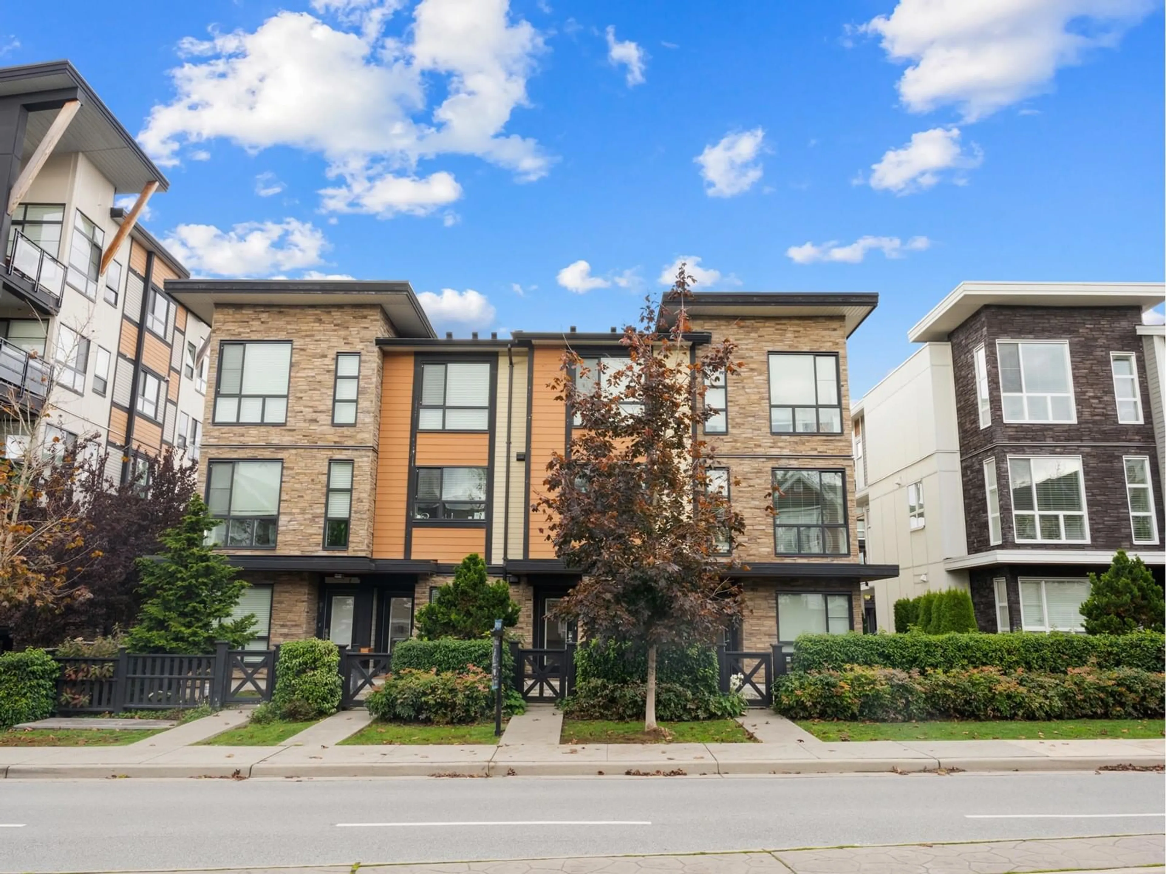 A pic from exterior of the house or condo, the front or back of building for 83 20857 77A AVENUE, Langley British Columbia V2Y0W7