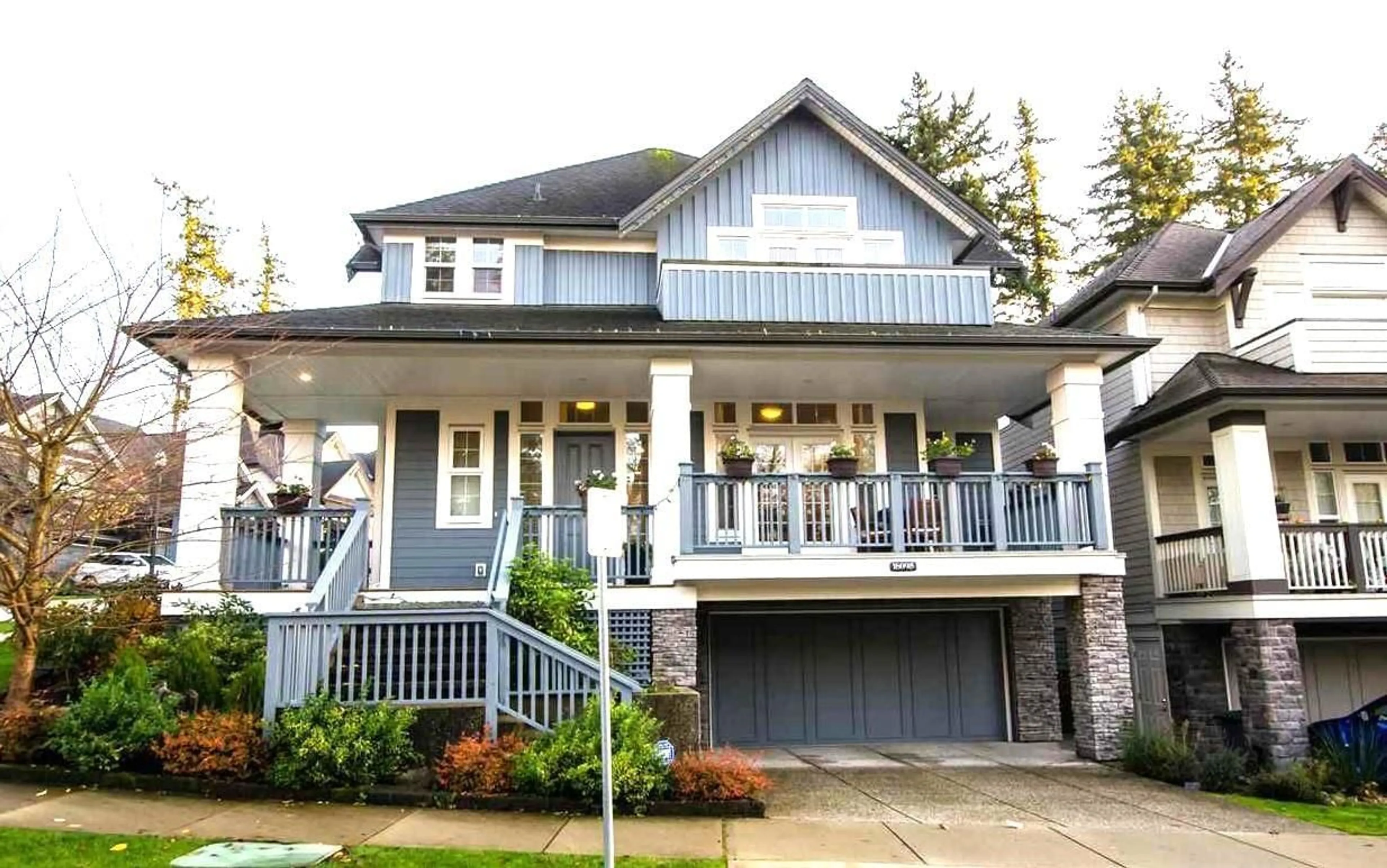 Frontside or backside of a home, cottage for 16098 28B AVENUE, Surrey British Columbia V3Z3Y6