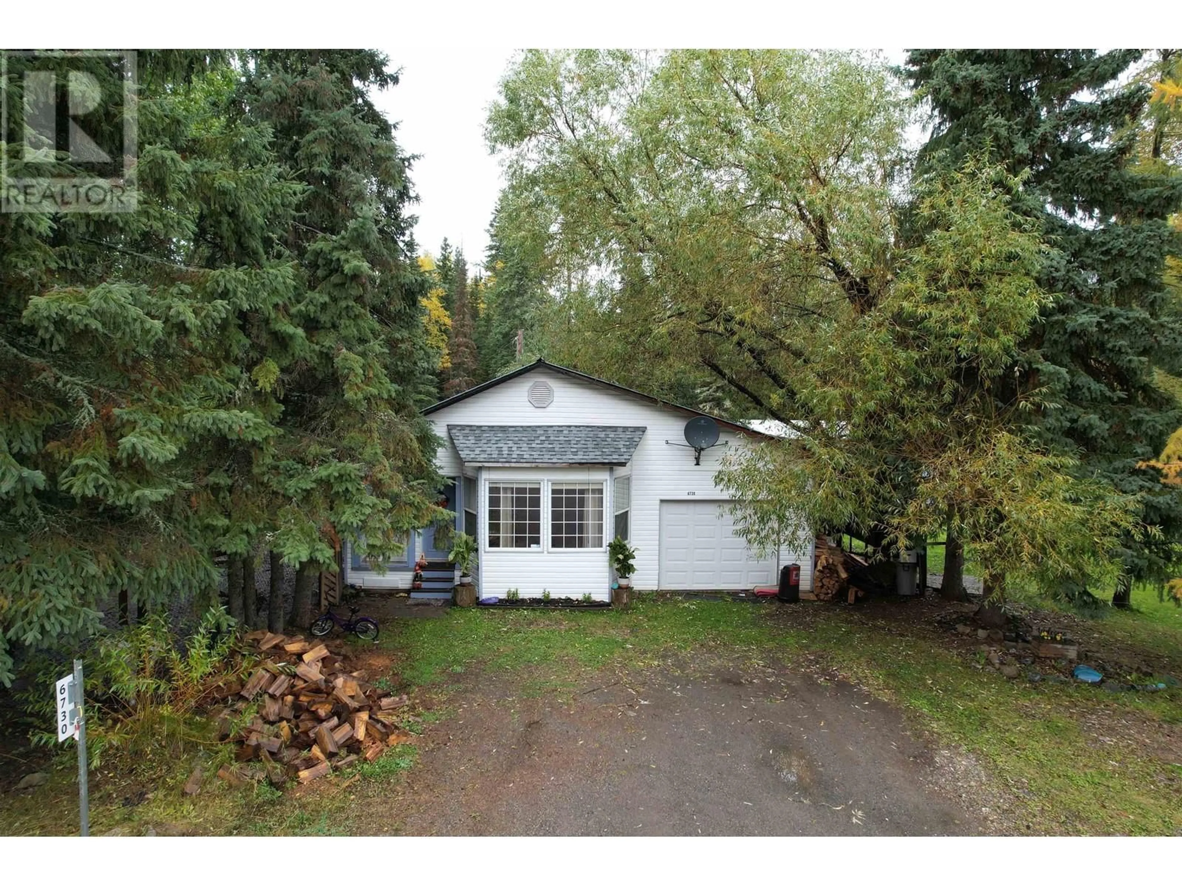 Frontside or backside of a home, cottage for 6730 E COLEBANK ROAD, Hixon British Columbia V2N5Z6