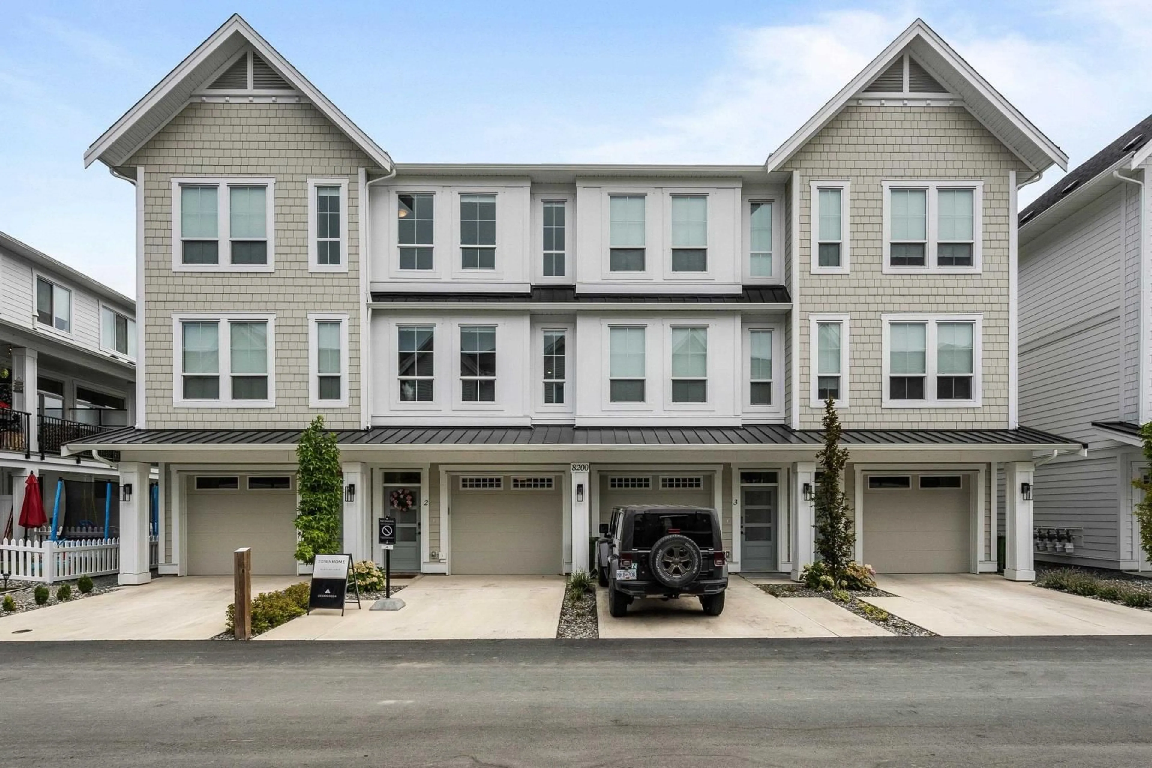 A pic from exterior of the house or condo, the front or back of building for 10 8545 MAPLEWOOD ROAD, Chilliwack British Columbia V2R0B9