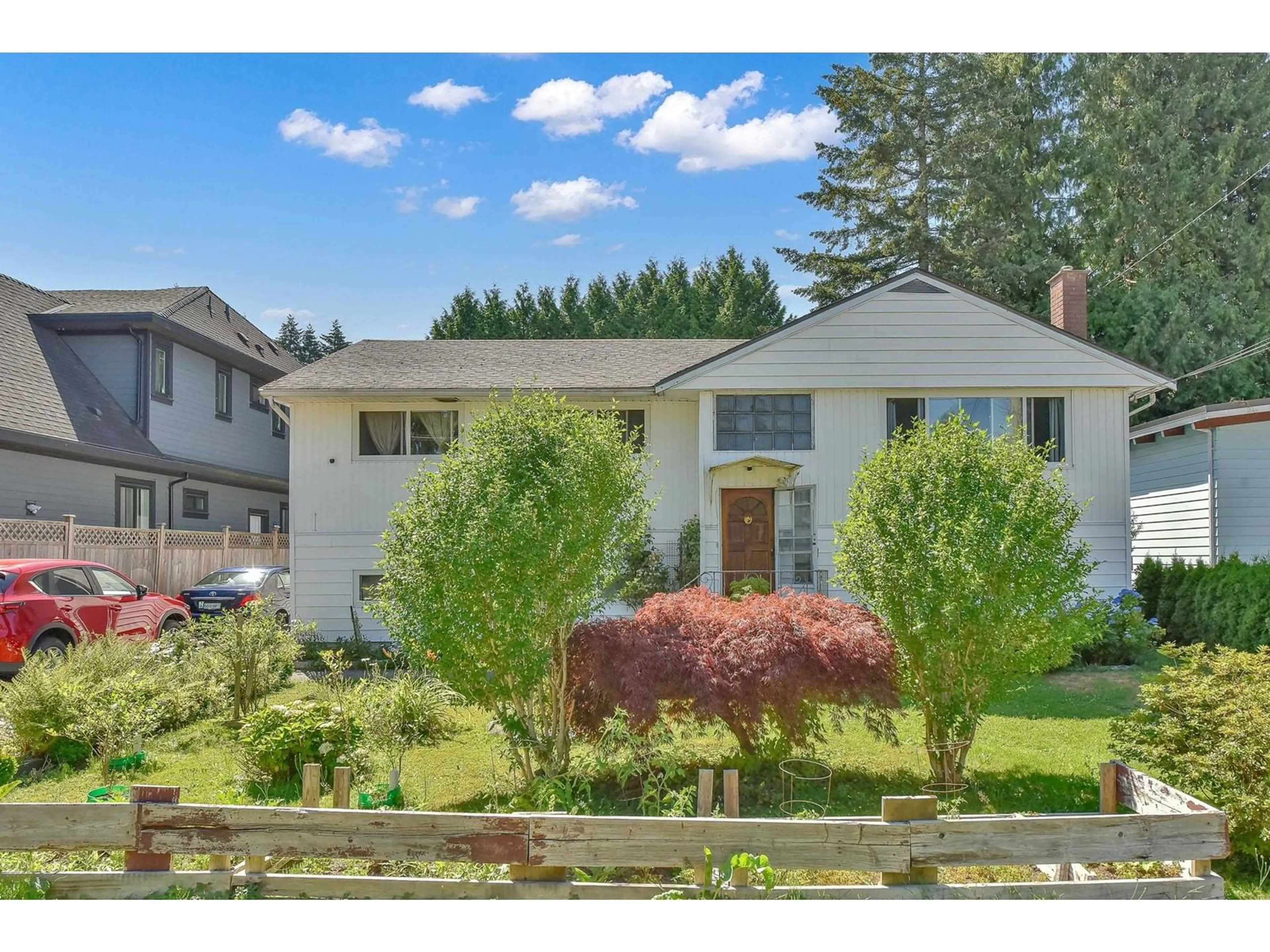 Frontside or backside of a home, the street view for 11059 146A STREET, Surrey British Columbia V3R3V3