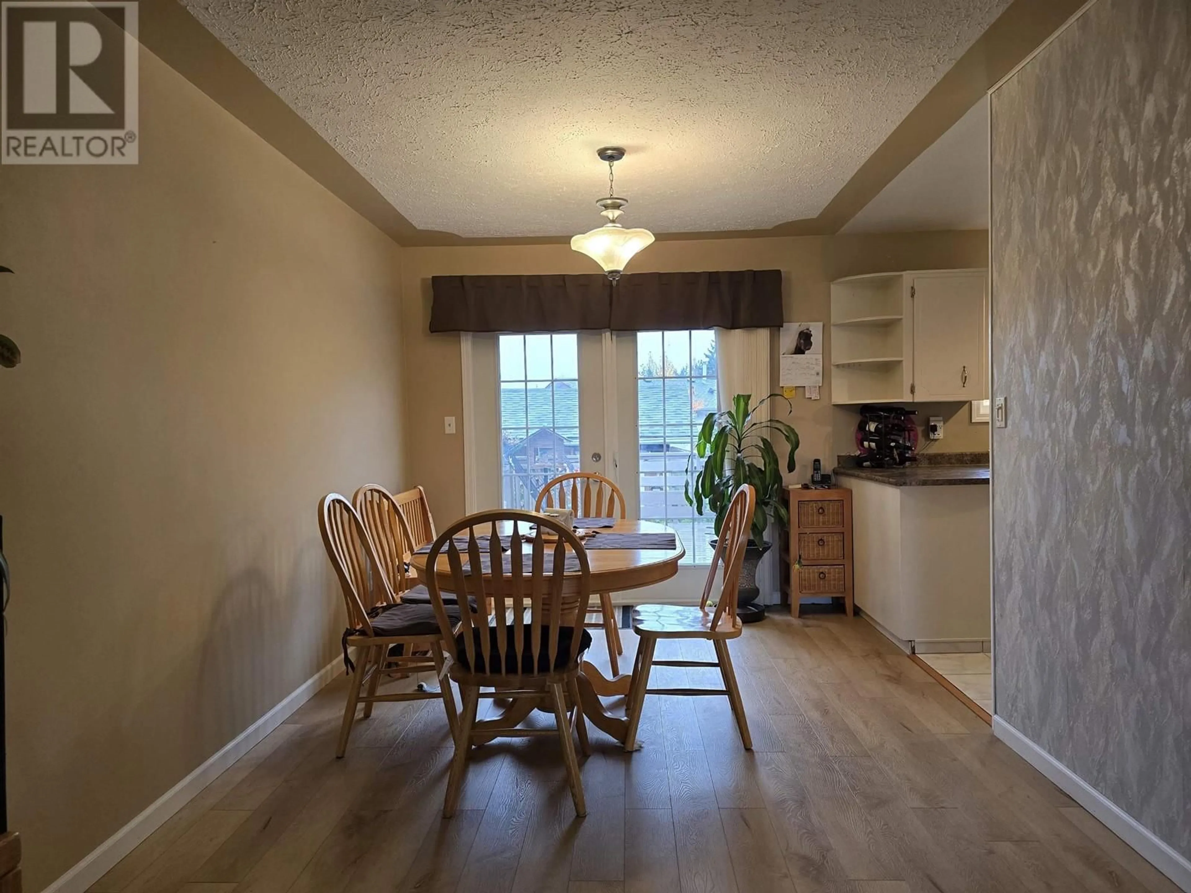 Dining room, wood floors, cottage for 131 DUNCAN PLACE, Prince George British Columbia V2M6T4