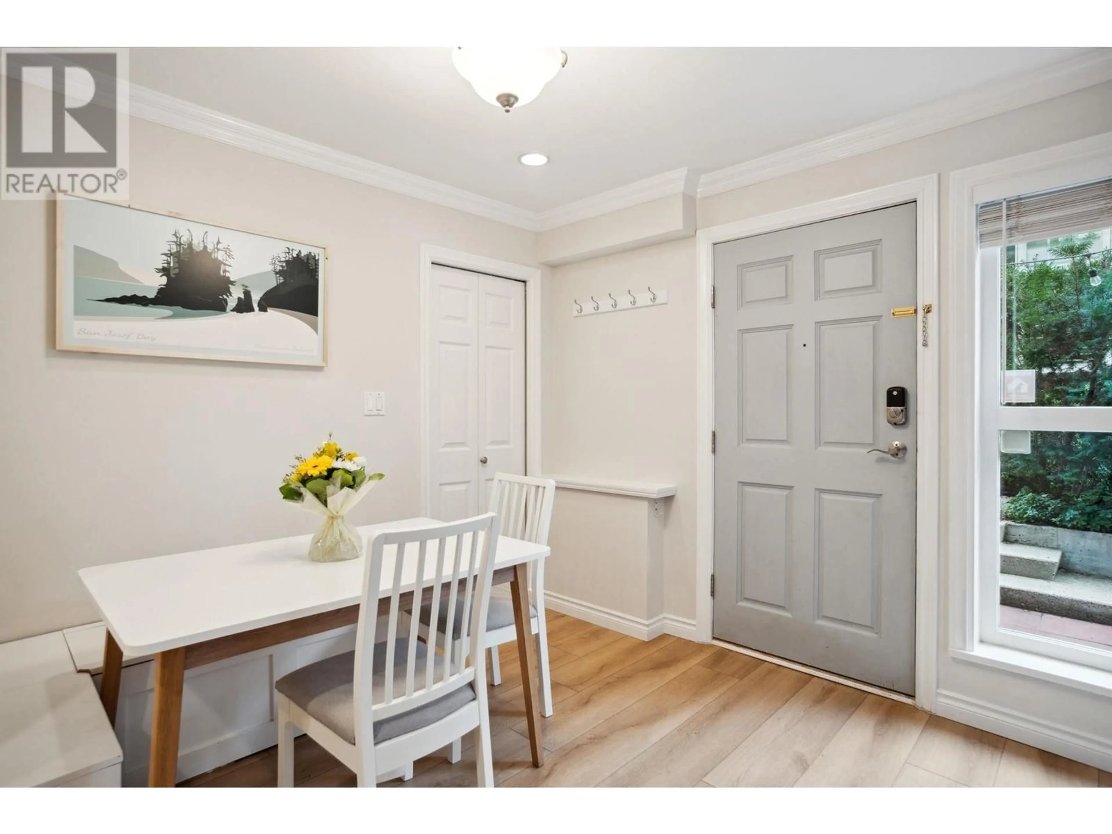 Indoor entryway, wood floors for 2889 YUKON STREET, Vancouver British Columbia V5Y4A4