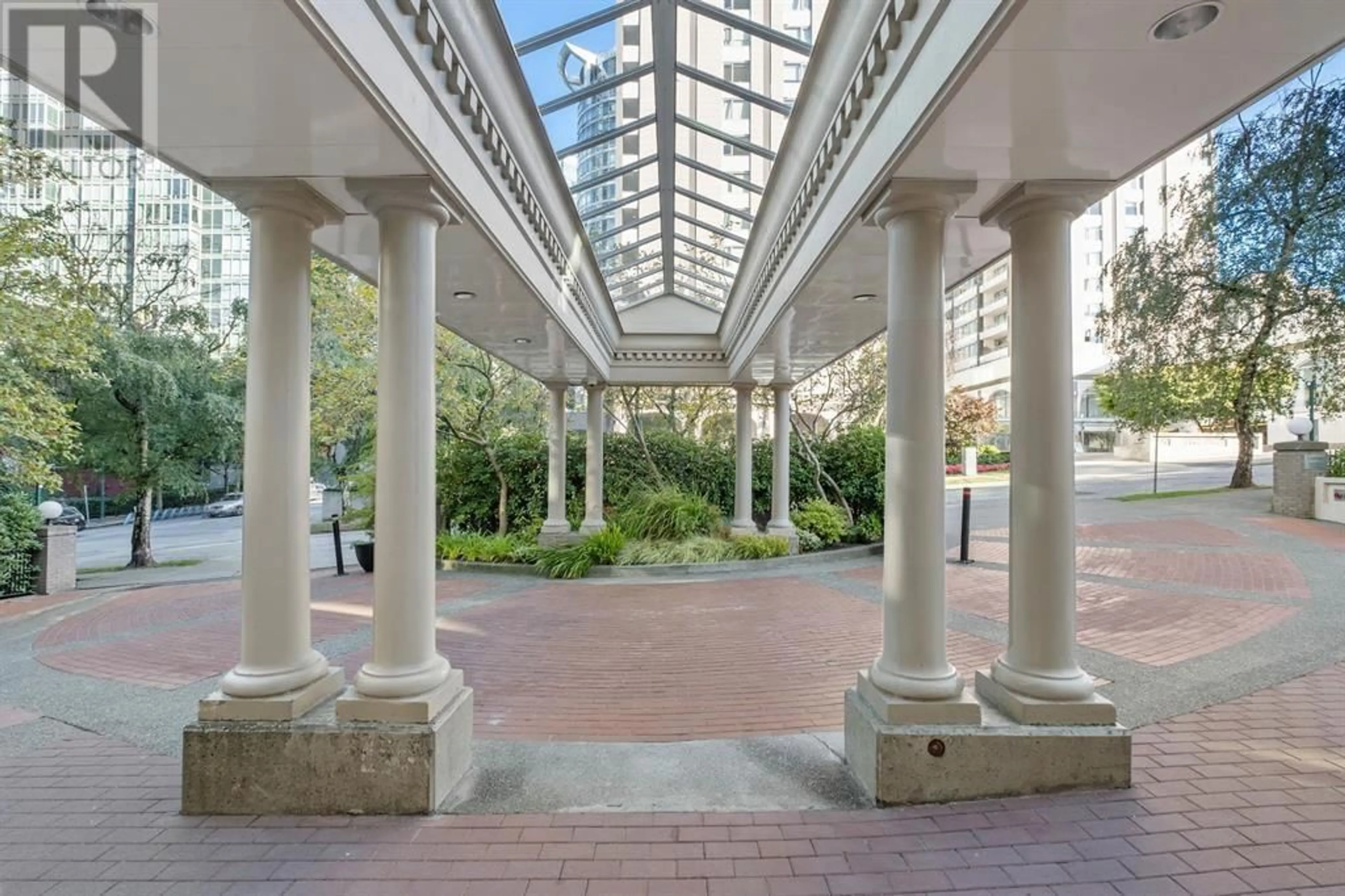 Indoor lobby, unknown floor for 1501 717 JERVIS STREET, Vancouver British Columbia V6E4L5