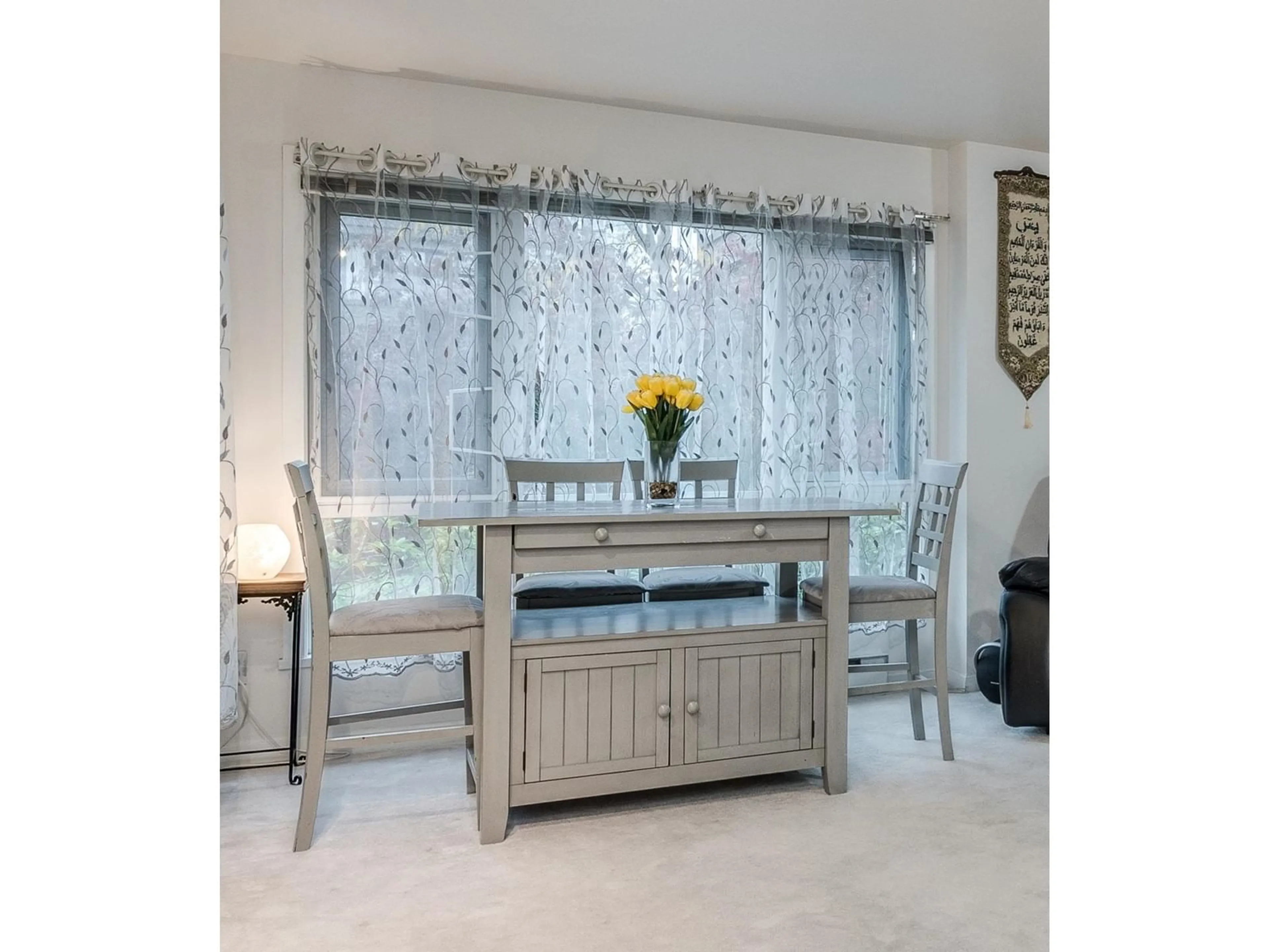 Living room with furniture, unknown for 201 - 9962 148, Surrey British Columbia V3R0P9