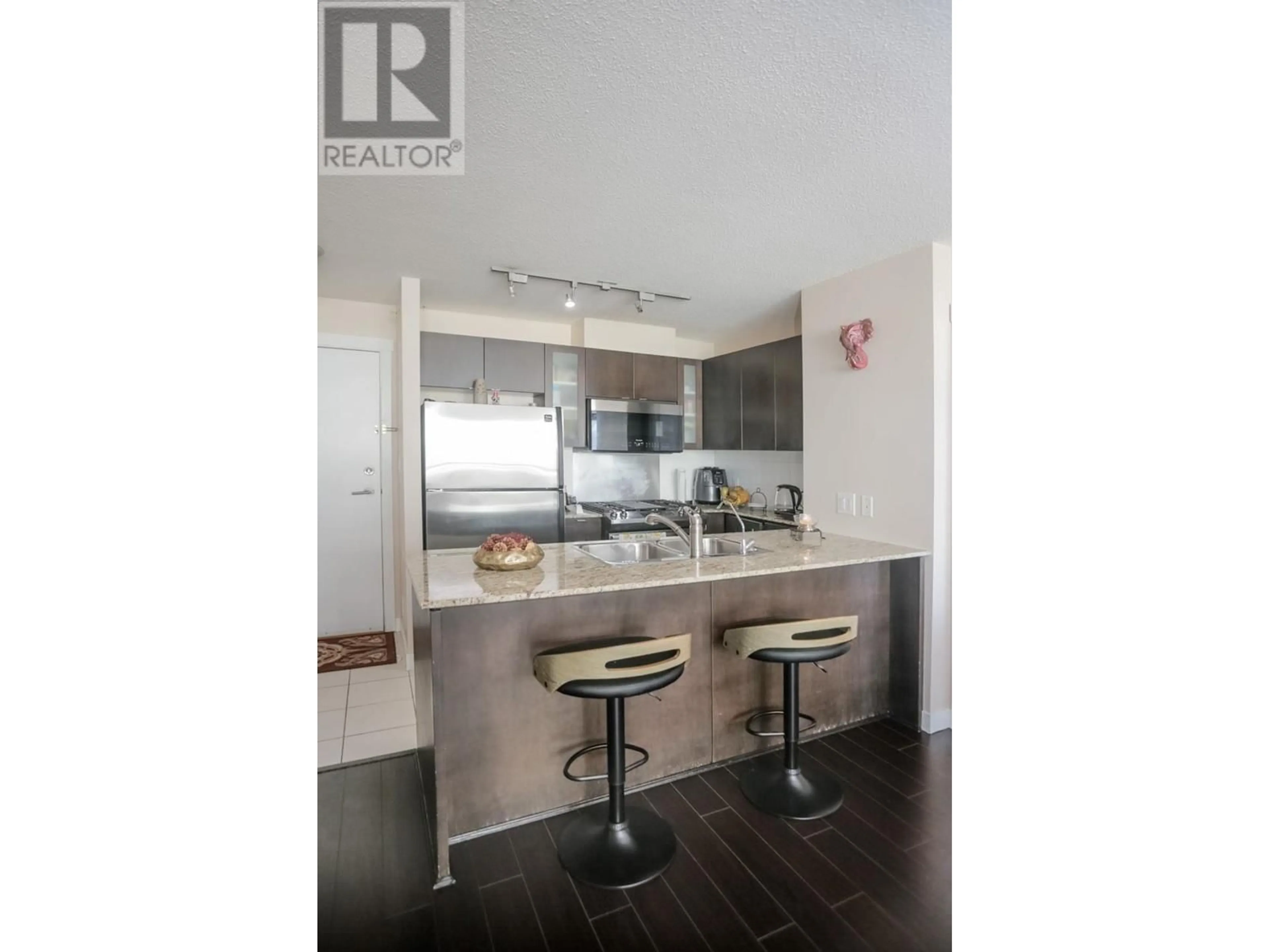 Open concept kitchen for 1105 7535 ALDERBRIDGE WAY, Richmond British Columbia V6X4L2