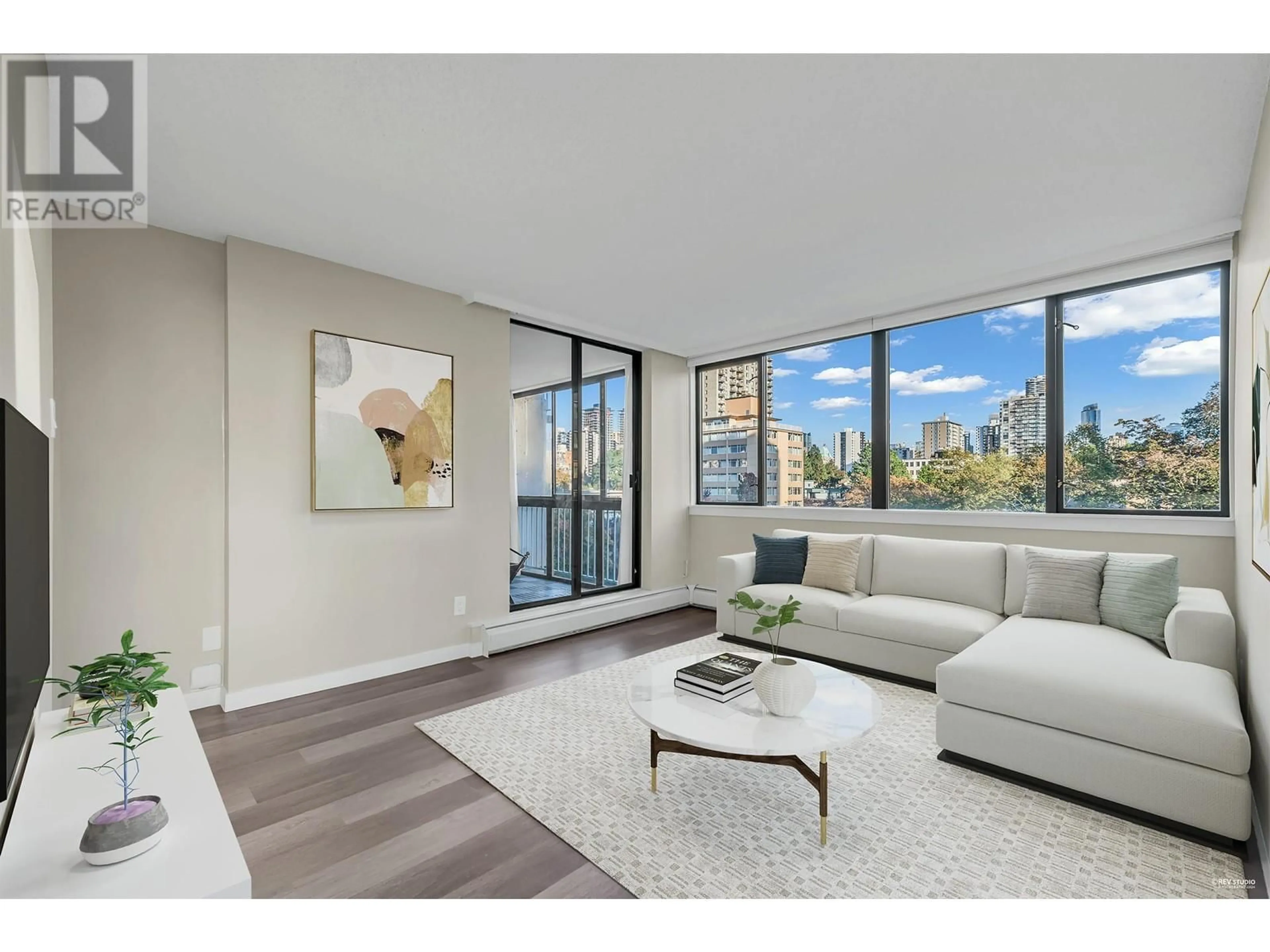 Living room, wood floors for 606 1740 COMOX STREET, Vancouver British Columbia V6G2Z1