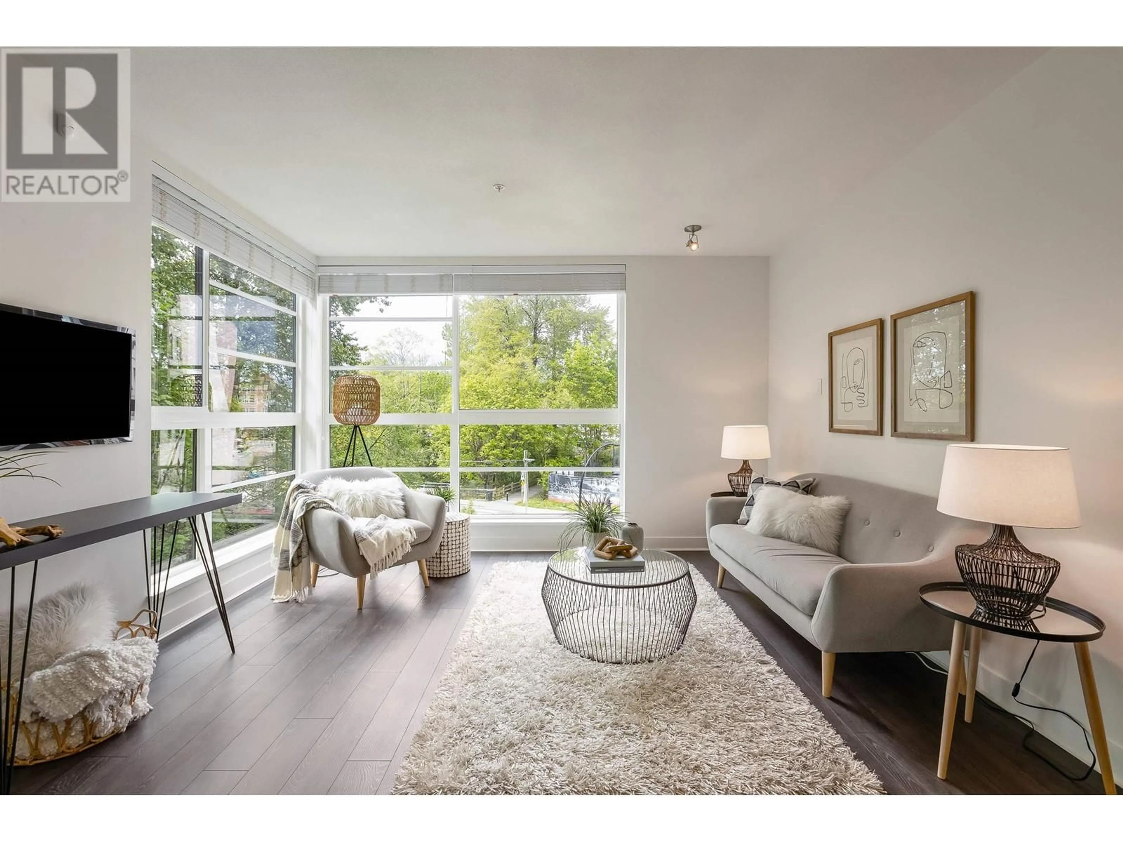 Living room, wood floors for 407 733 W 3RD STREET, North Vancouver British Columbia V7M0C8