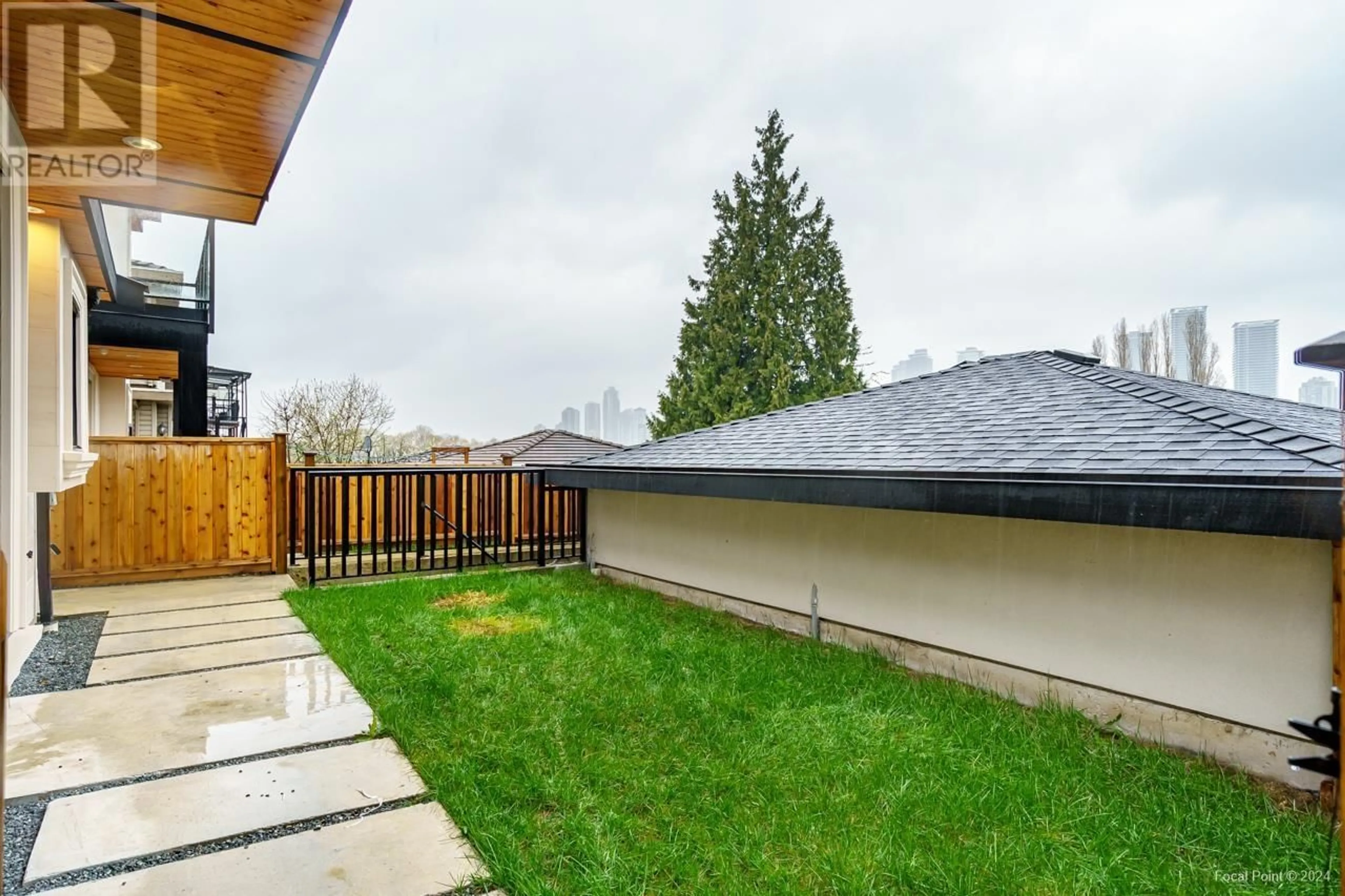 Patio, the fenced backyard for 3087 ROYAL OAK AVENUE, Burnaby British Columbia V5G1C8