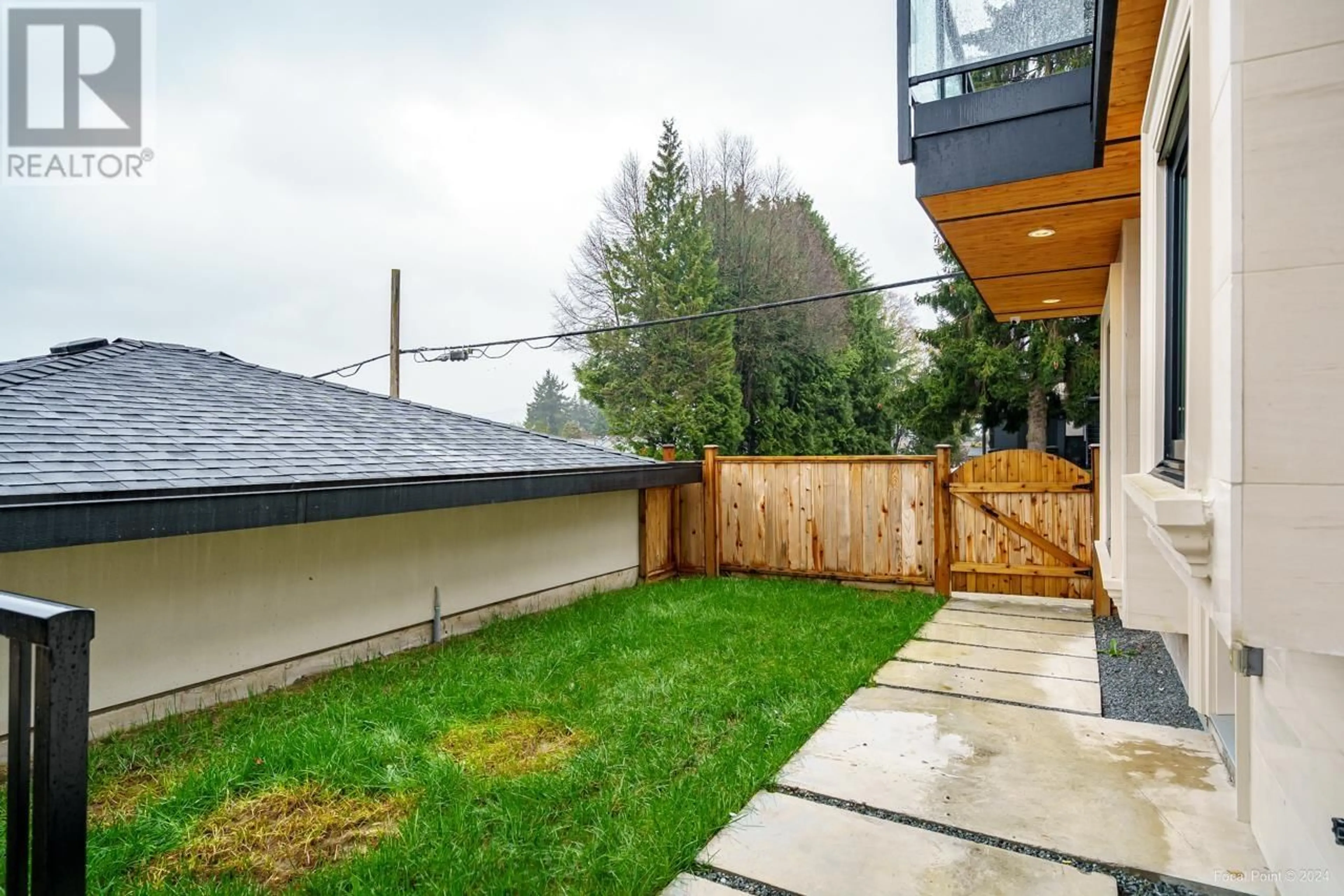 Patio, the fenced backyard for 3087 ROYAL OAK AVENUE, Burnaby British Columbia V5G1C8