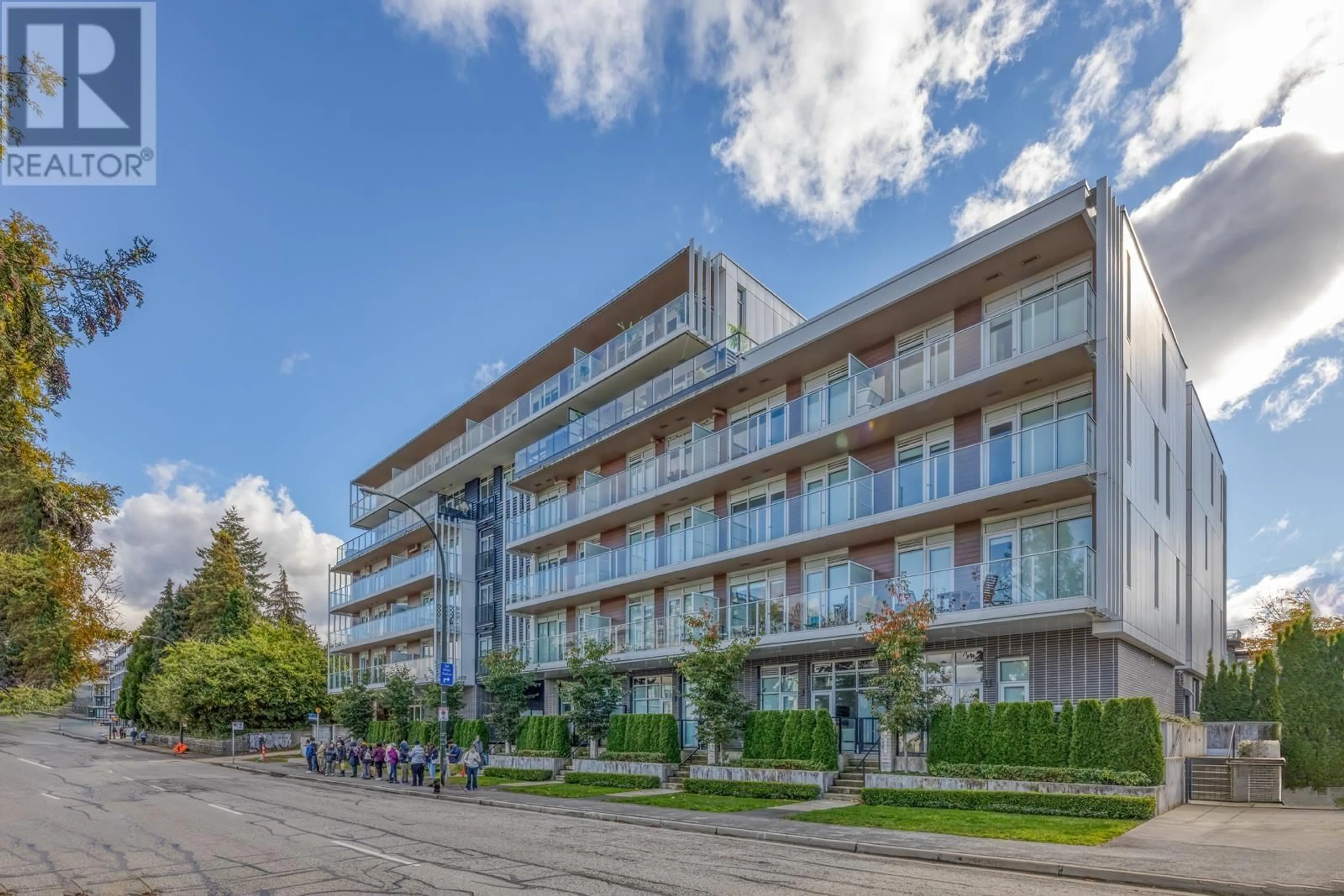 A pic from exterior of the house or condo, the front or back of building for 214 528 W KING EDWARD AVENUE, Vancouver British Columbia V5Z2C3