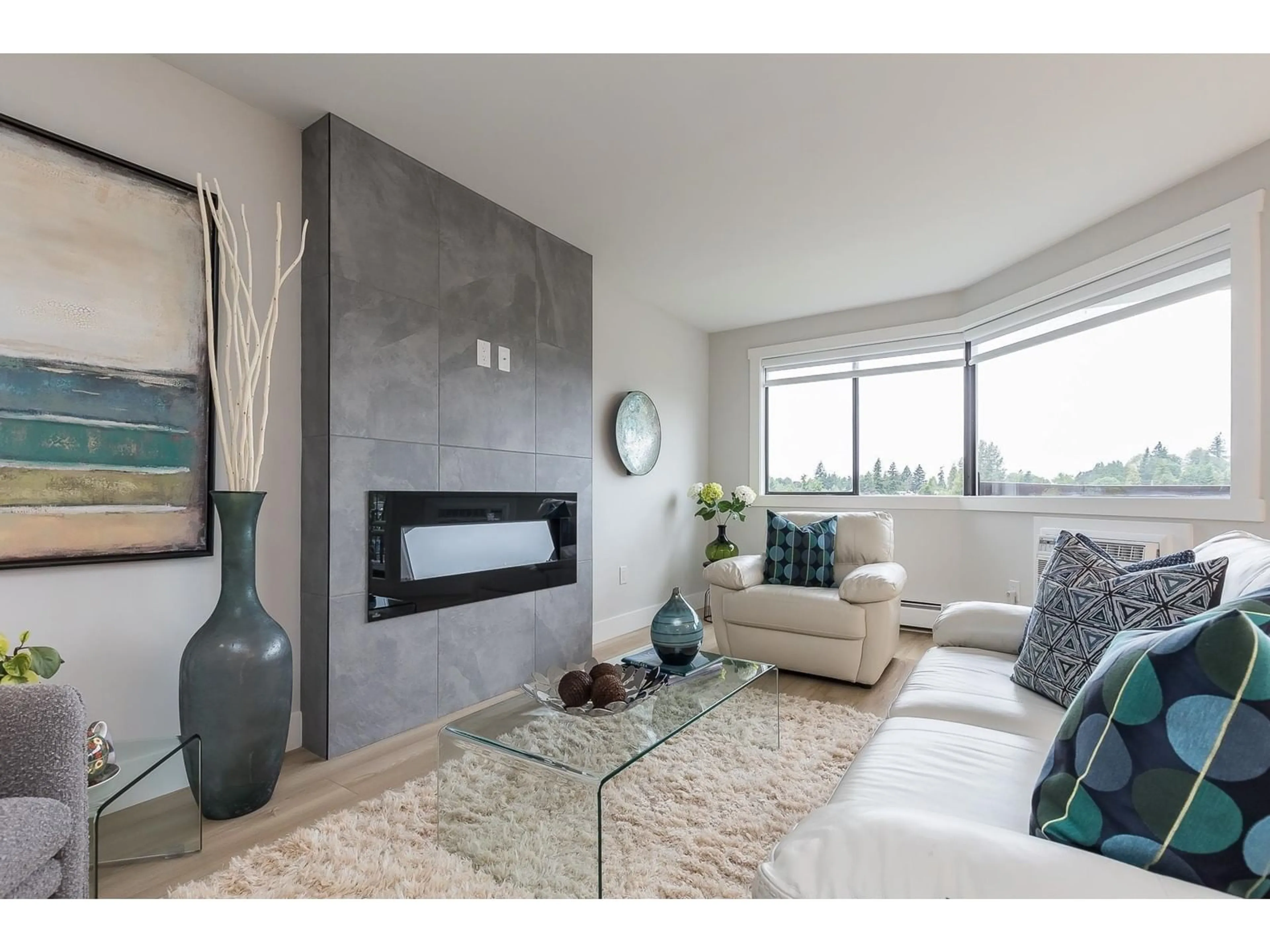 Living room, cement floor for 504 31955 OLD YALE ROAD, Abbotsford British Columbia V2T4N1