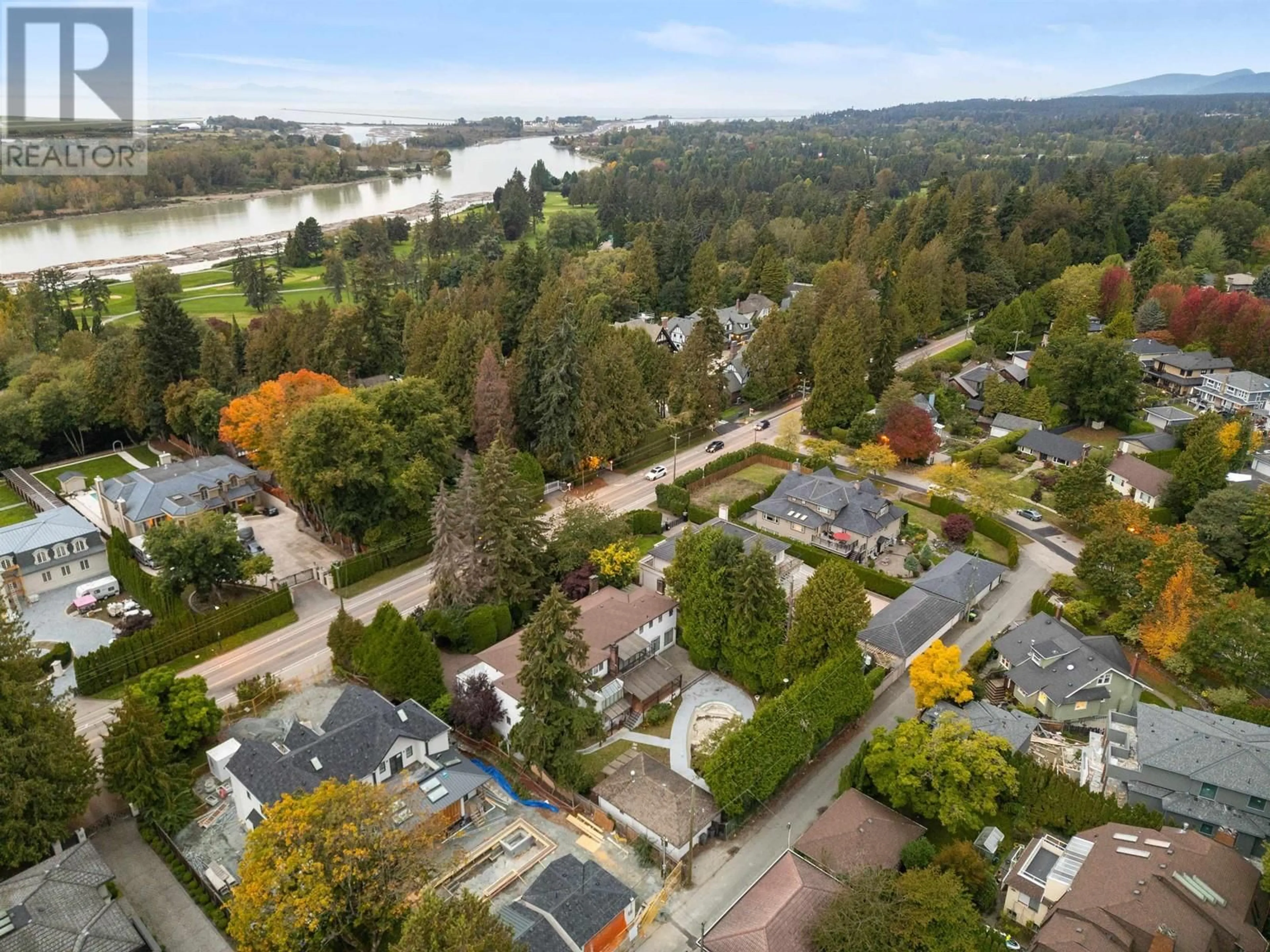 A pic from exterior of the house or condo, the street view for 2025 SW MARINE DRIVE, Vancouver British Columbia V6P6B4