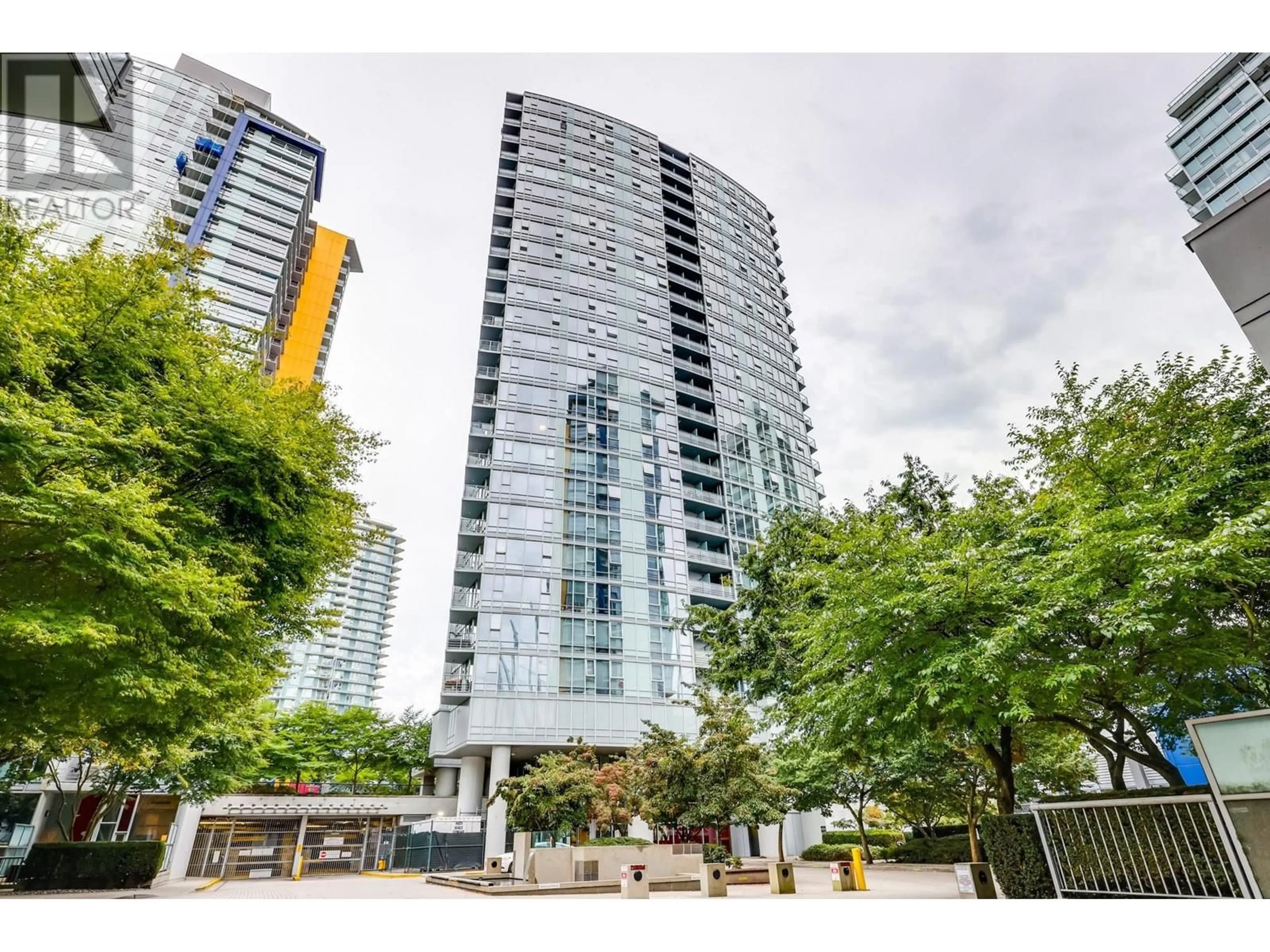 A pic from exterior of the house or condo, the front or back of building for 1208 131 REGIMENT SQUARE, Vancouver British Columbia V6B1X6