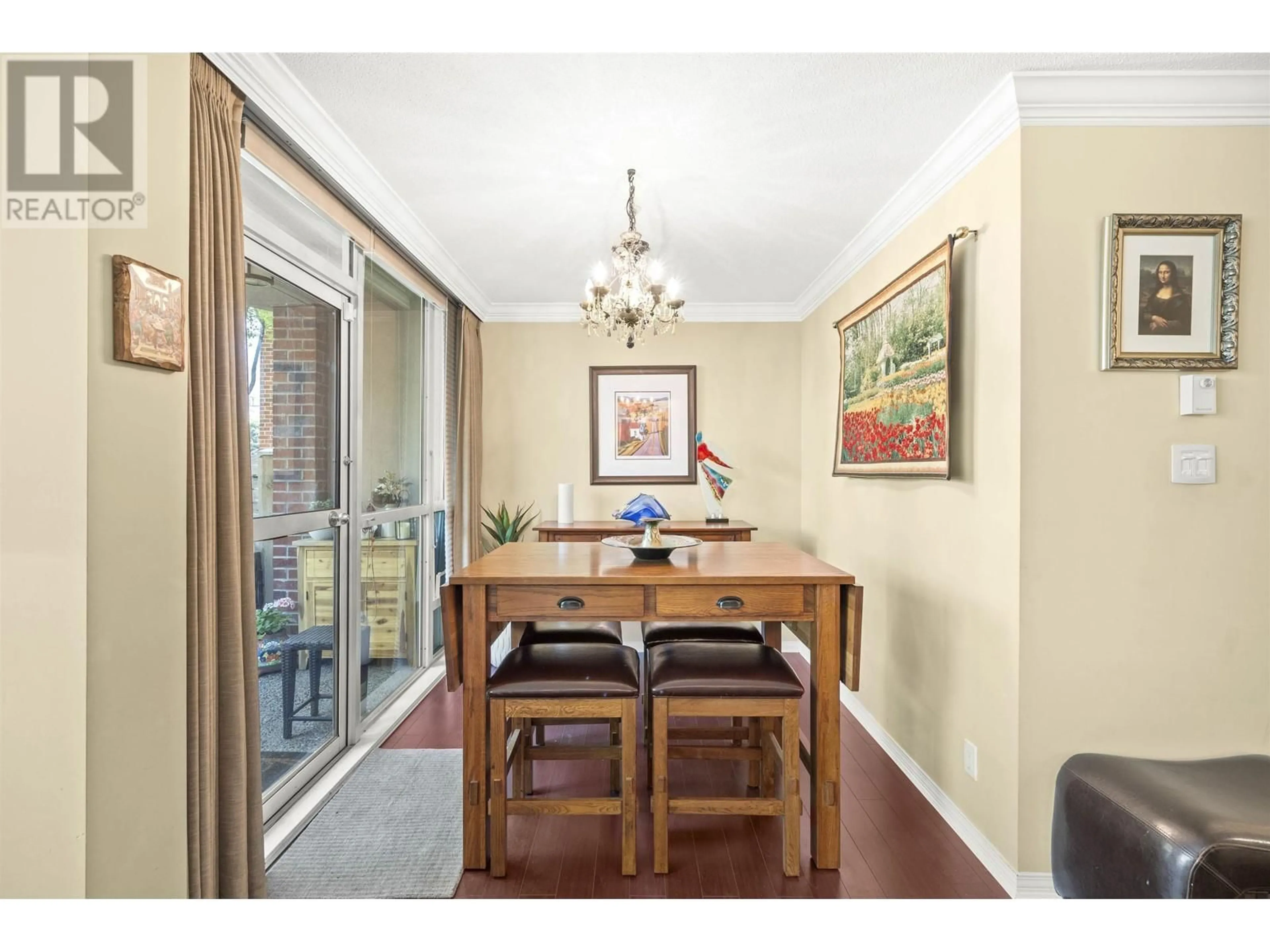 Dining room, wood floors, cottage for 100 1111 HARO STREET, Vancouver British Columbia V6E1E3