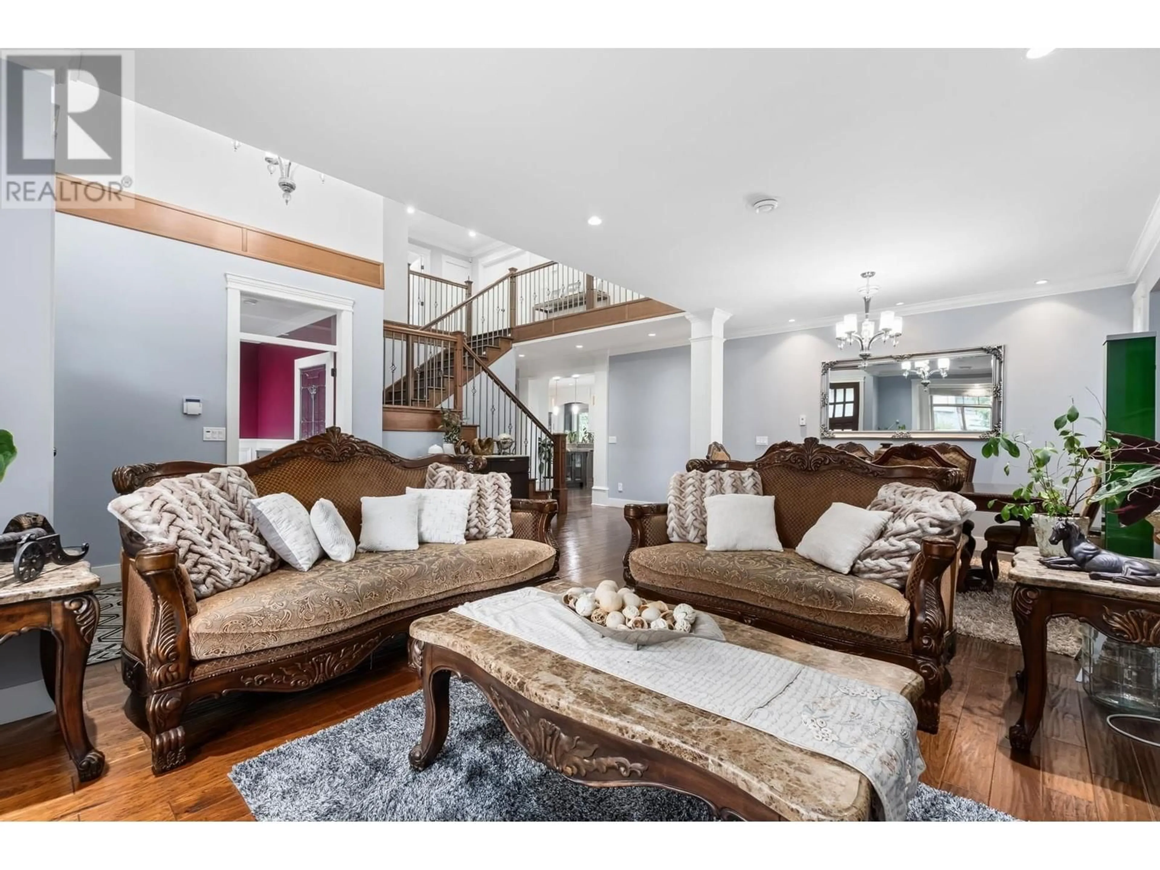 Living room with furniture, unknown for 1984 PETERSON AVENUE, Coquitlam British Columbia V3K1L9