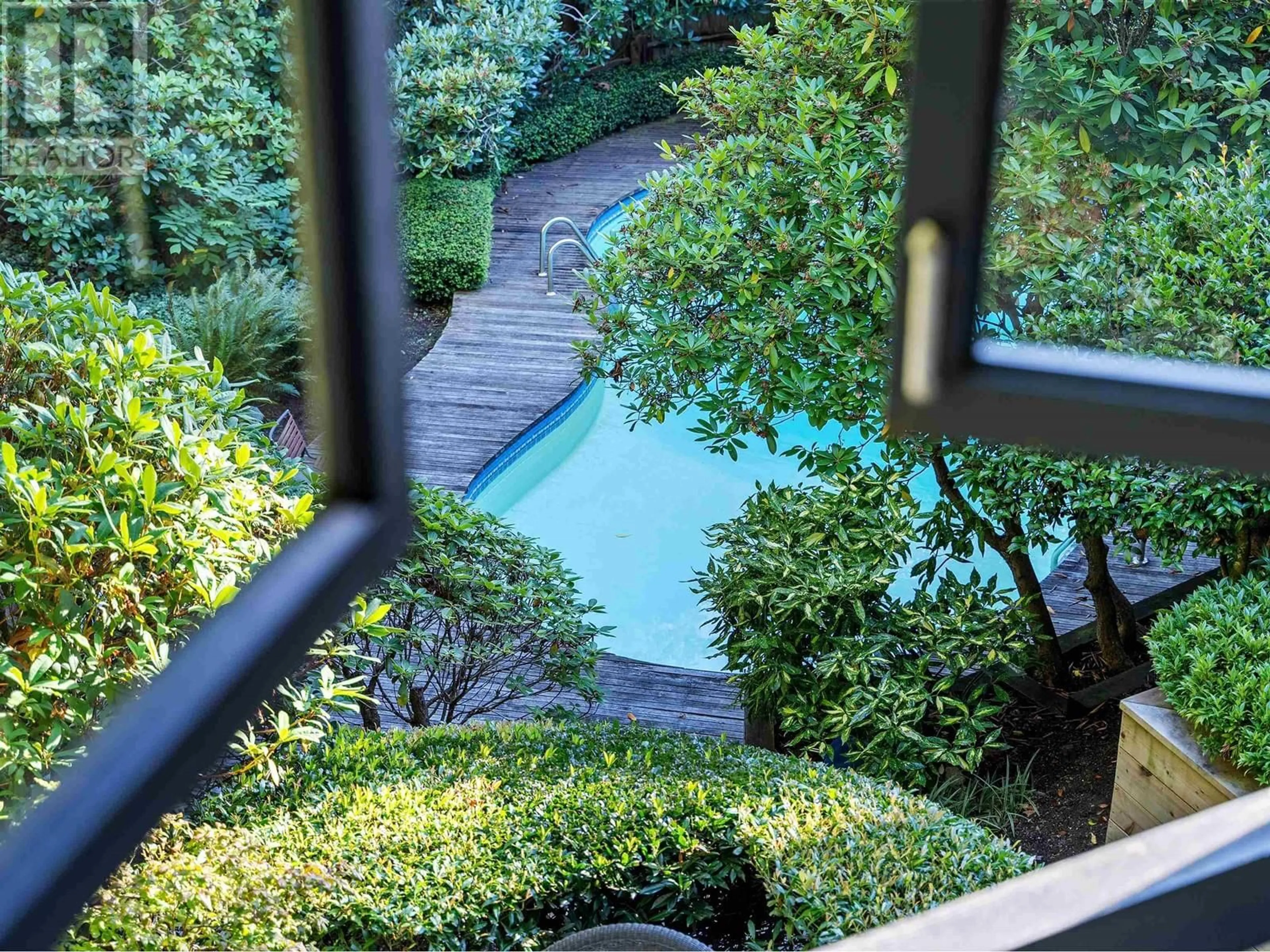 Indoor or outdoor pool for 1740 QUEENS AVENUE, West Vancouver British Columbia V7V2X7