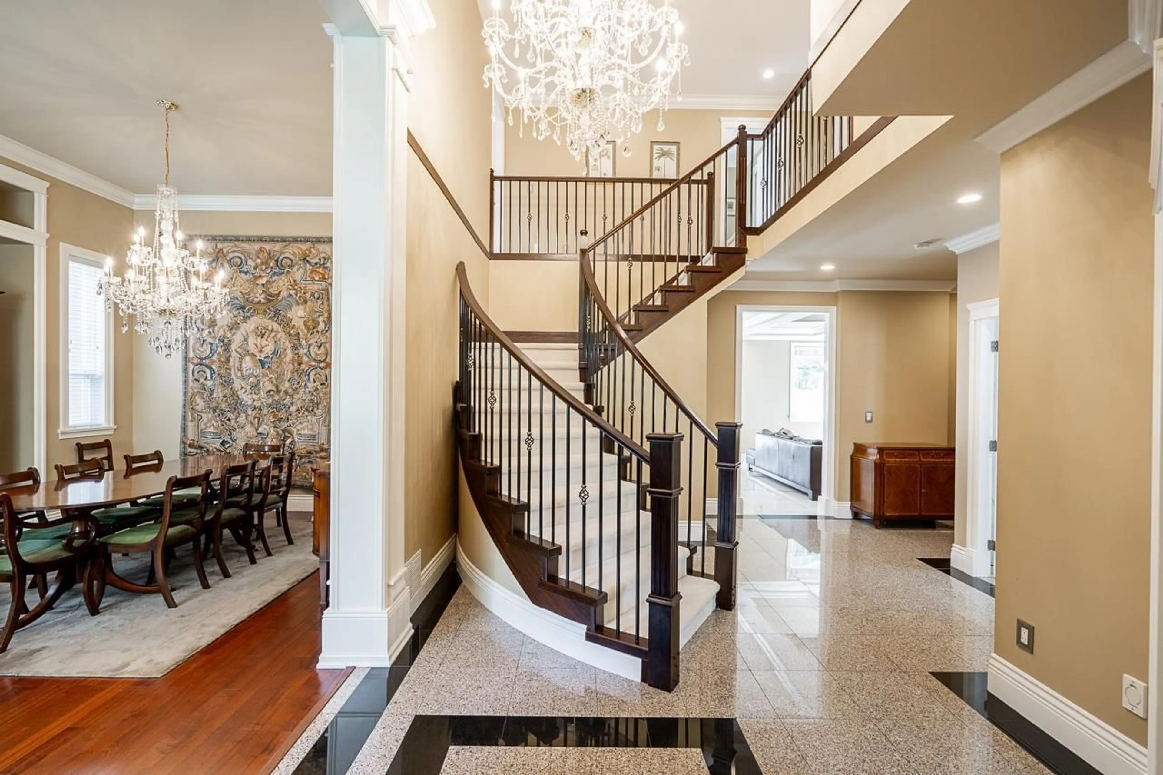 Indoor foyer, wood floors for 14668 ST. ANDREWS DRIVE, Surrey British Columbia V3R5V4