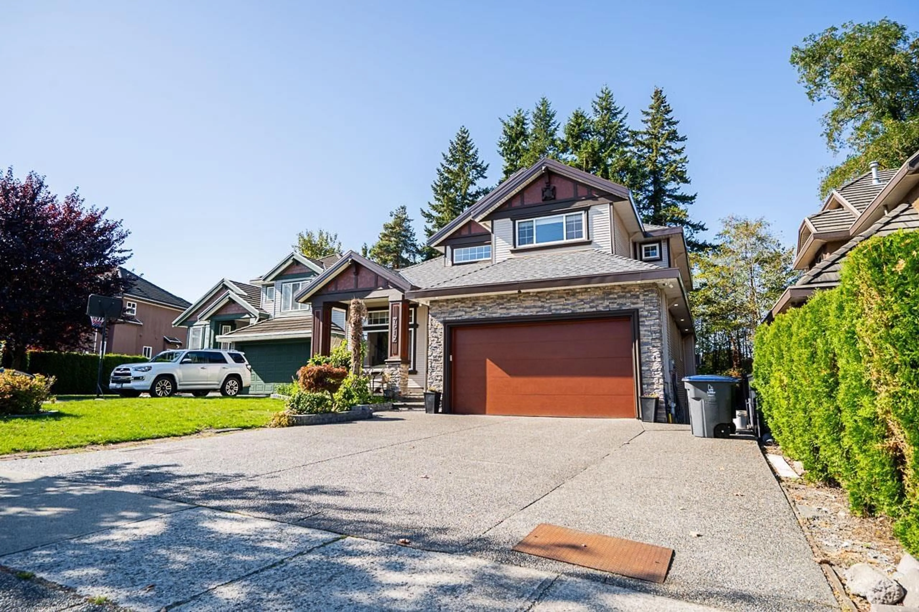 Frontside or backside of a home, cottage for 7519 WILTSHIRE DRIVE DRIVE, Surrey British Columbia V3S2Y6