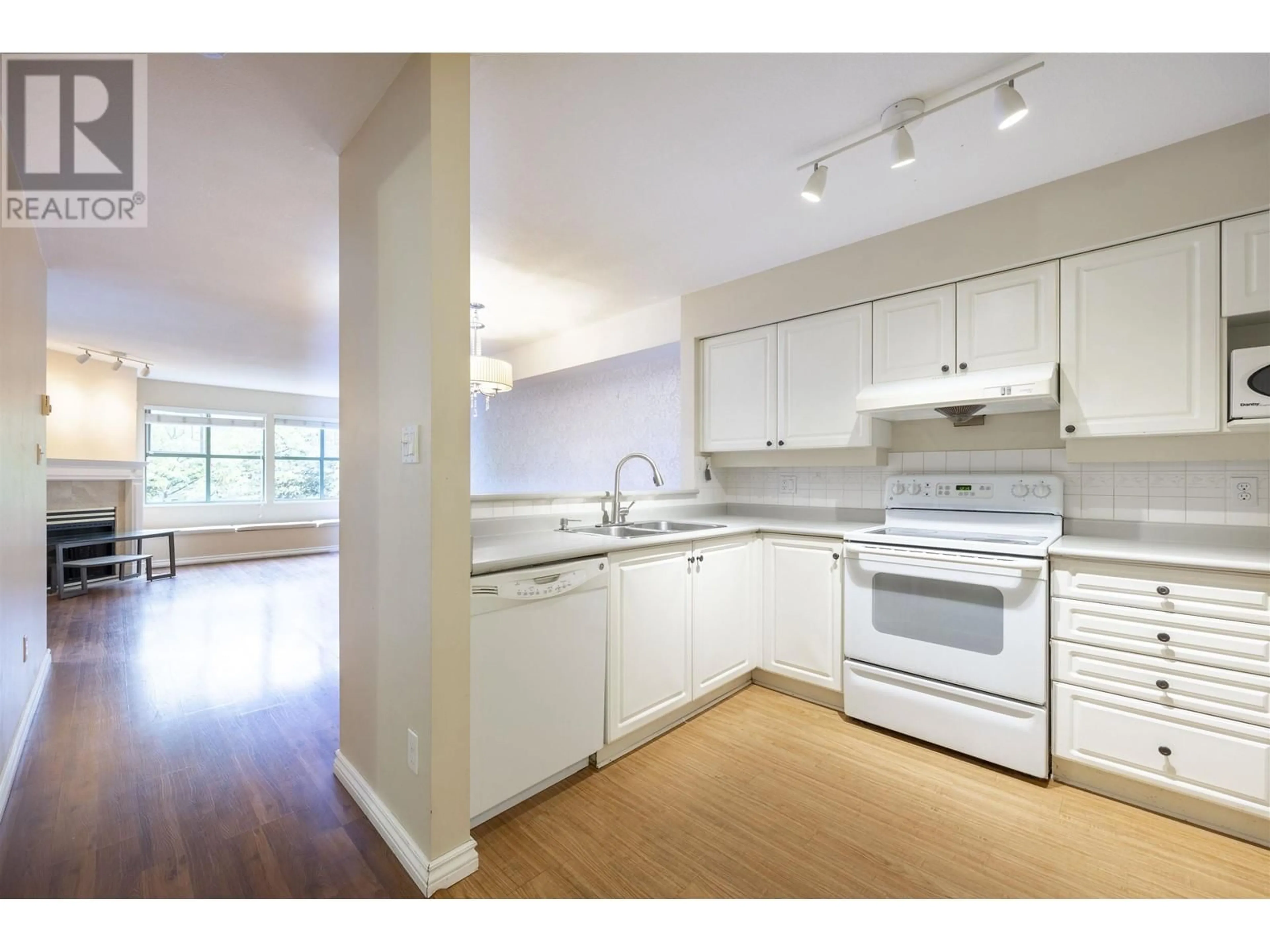 Standard kitchen, wood floors for 301B 7025 STRIDE AVENUE, Burnaby British Columbia V3N4Y2